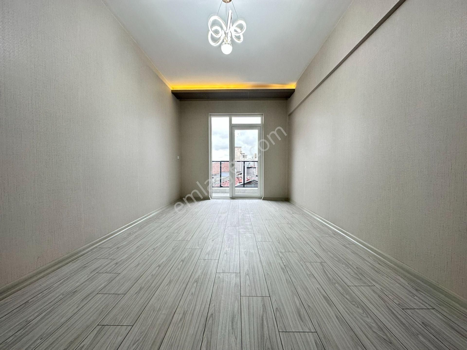 Pursaklar Mehmet Zengin Emlak'tan Otoparklı 3 Banyolu 2 Mutfaklı 3.kat Dubleks Daire - Görsel 22