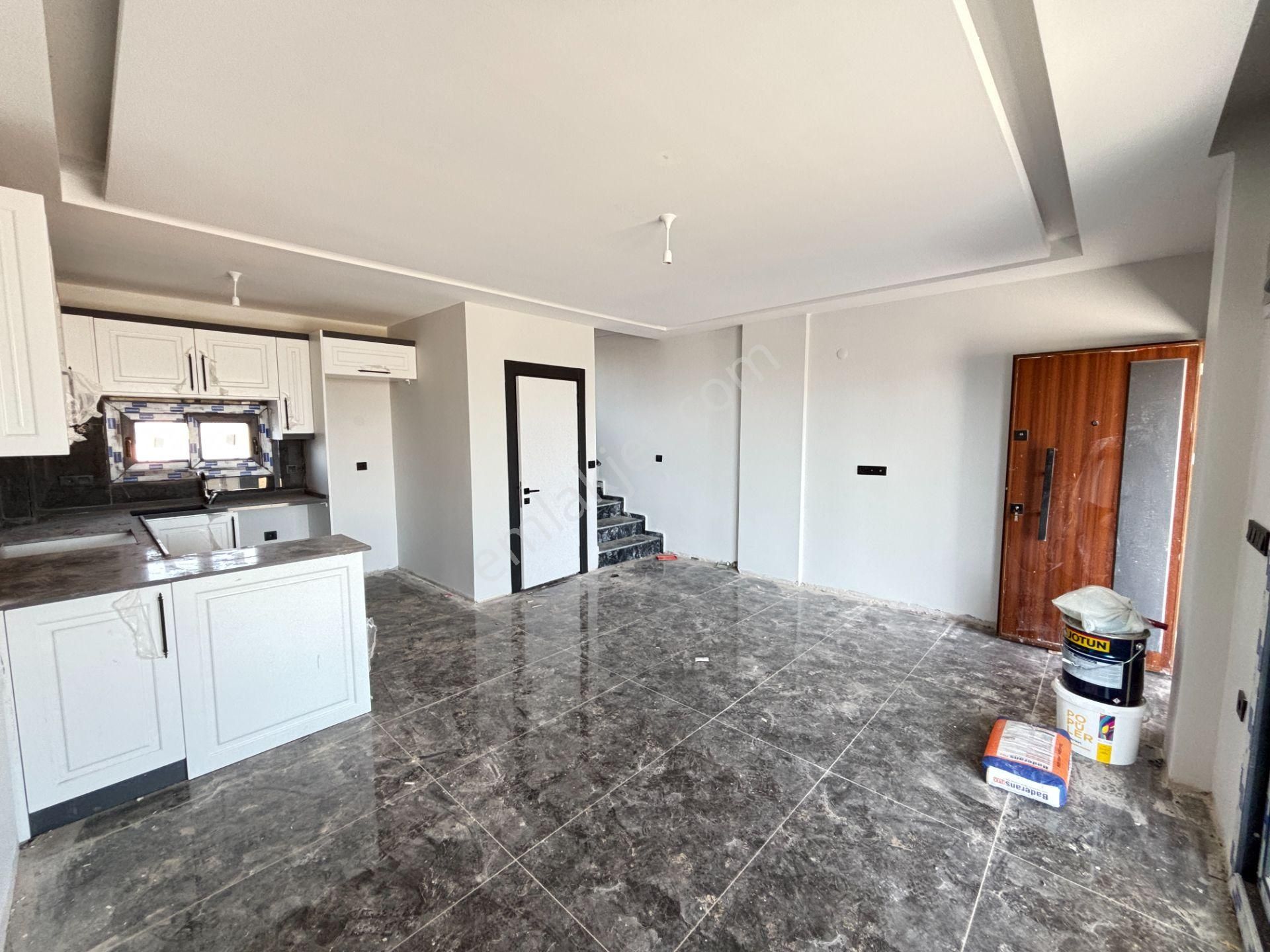 İzmir Seferihisar Cumhuriyet’de Güzel Konuma Sahip 3+1 Tripleks Yazlık Villa - Görsel 15