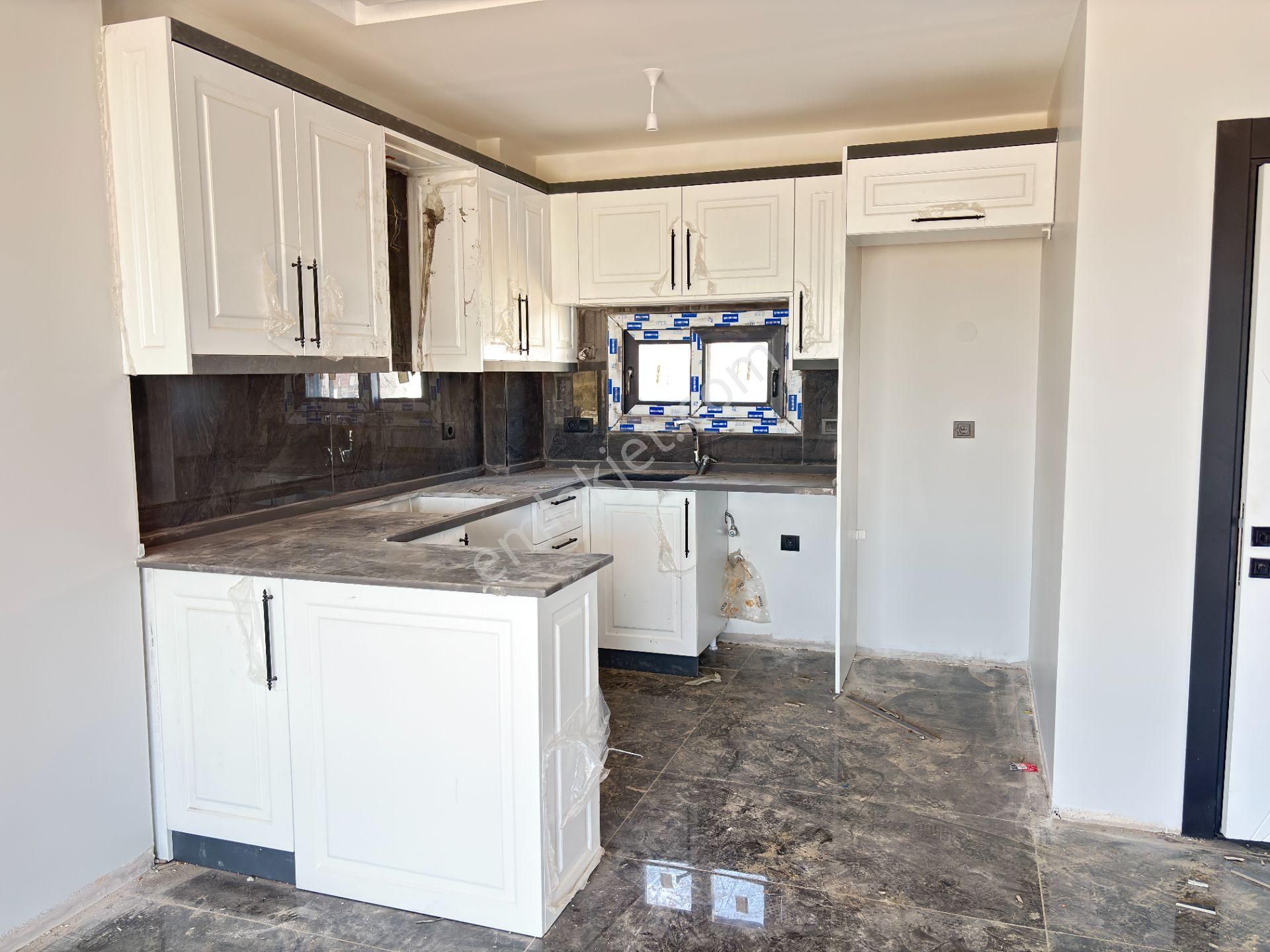 İzmir Seferihisar Cumhuriyet’de Güzel Konuma Sahip 3+1 Tripleks Yazlık Villa - Görsel 16