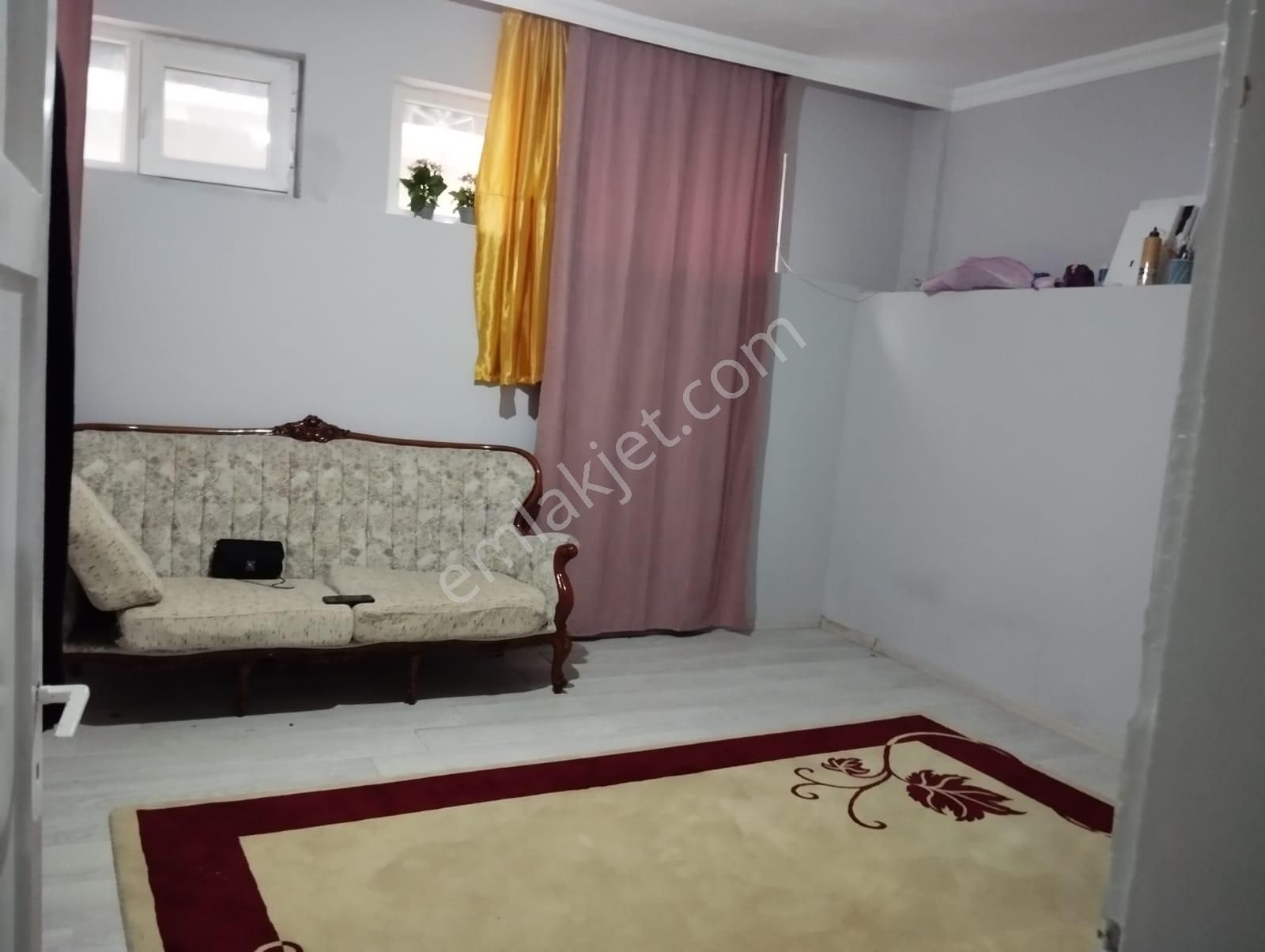 Işıklar Mahallesinde Satılık 2+1 Kot Daire - Görsel 3