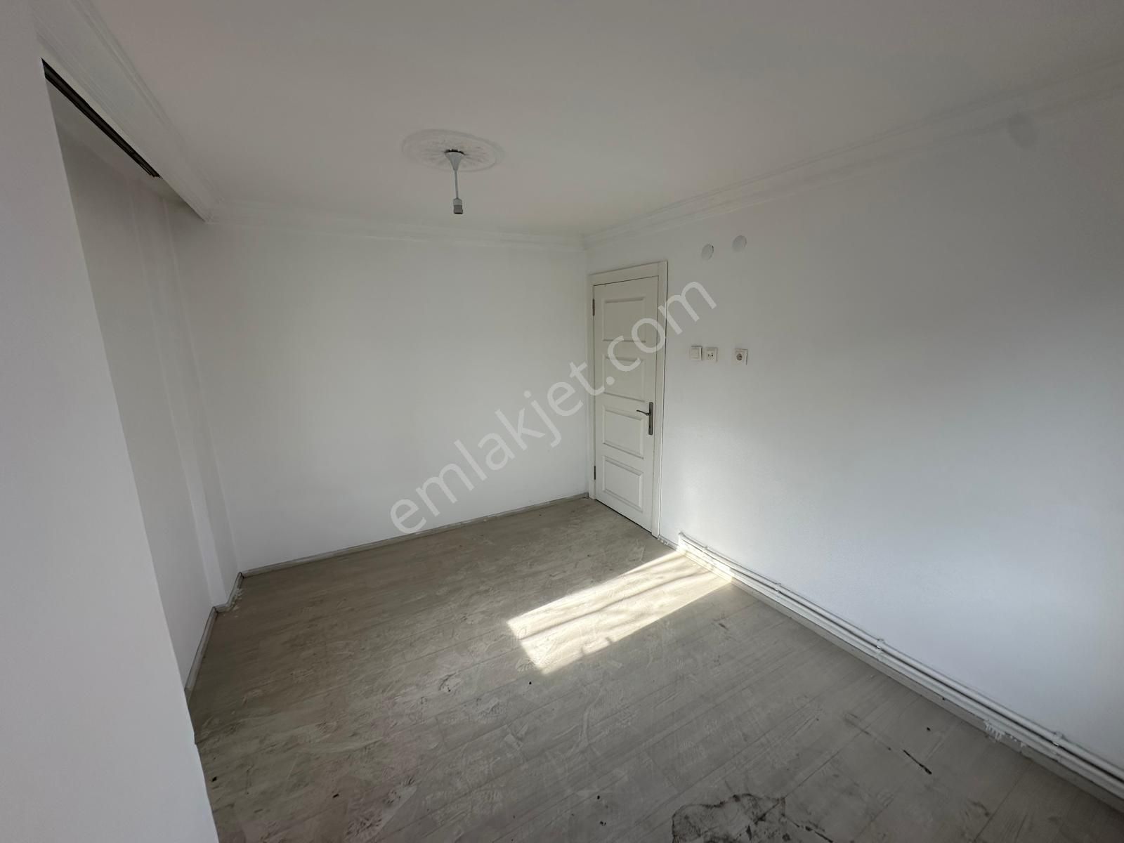 Emlak Danışmanım'dan Atatürk Mh Trene Yakın 3+1 Katta Salon Bağımsız Fırsat Dairesi - Görsel 17