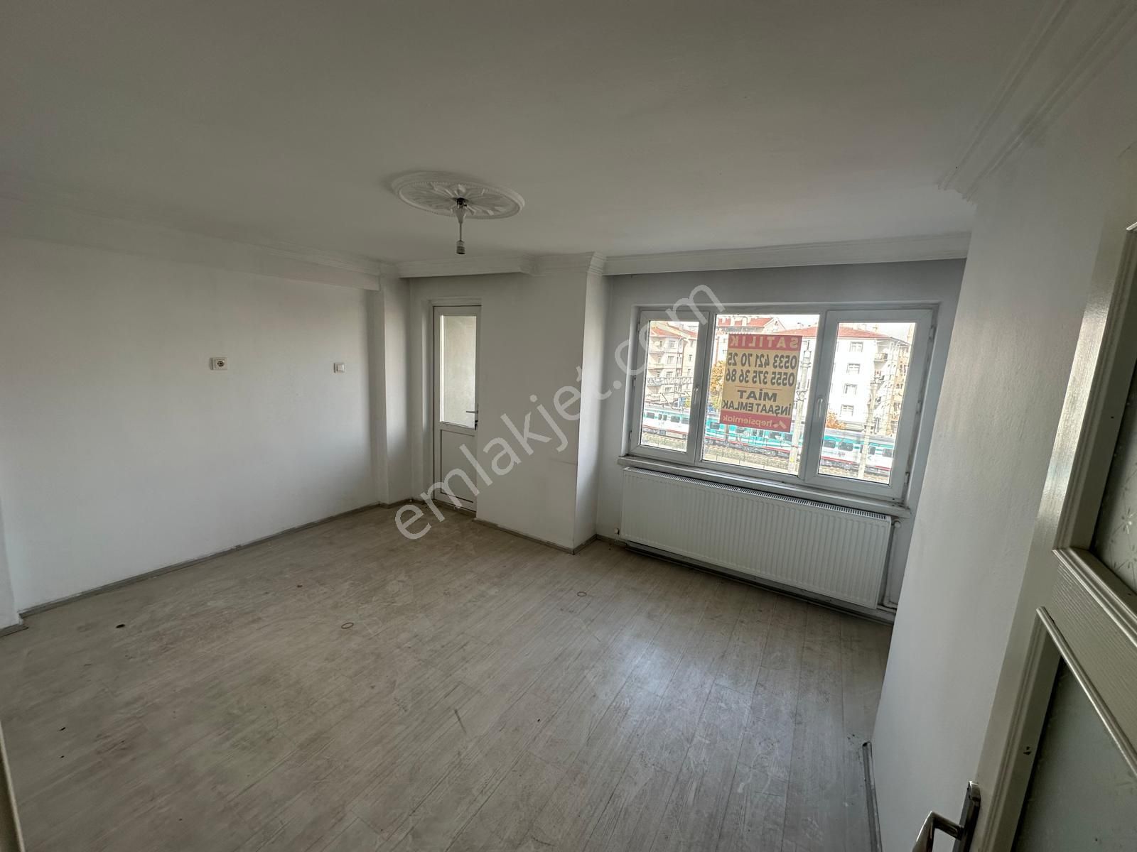 Emlak Danışmanım'dan Atatürk Mh Trene Yakın 3+1 Katta Salon Bağımsız Fırsat Dairesi - Görsel 11