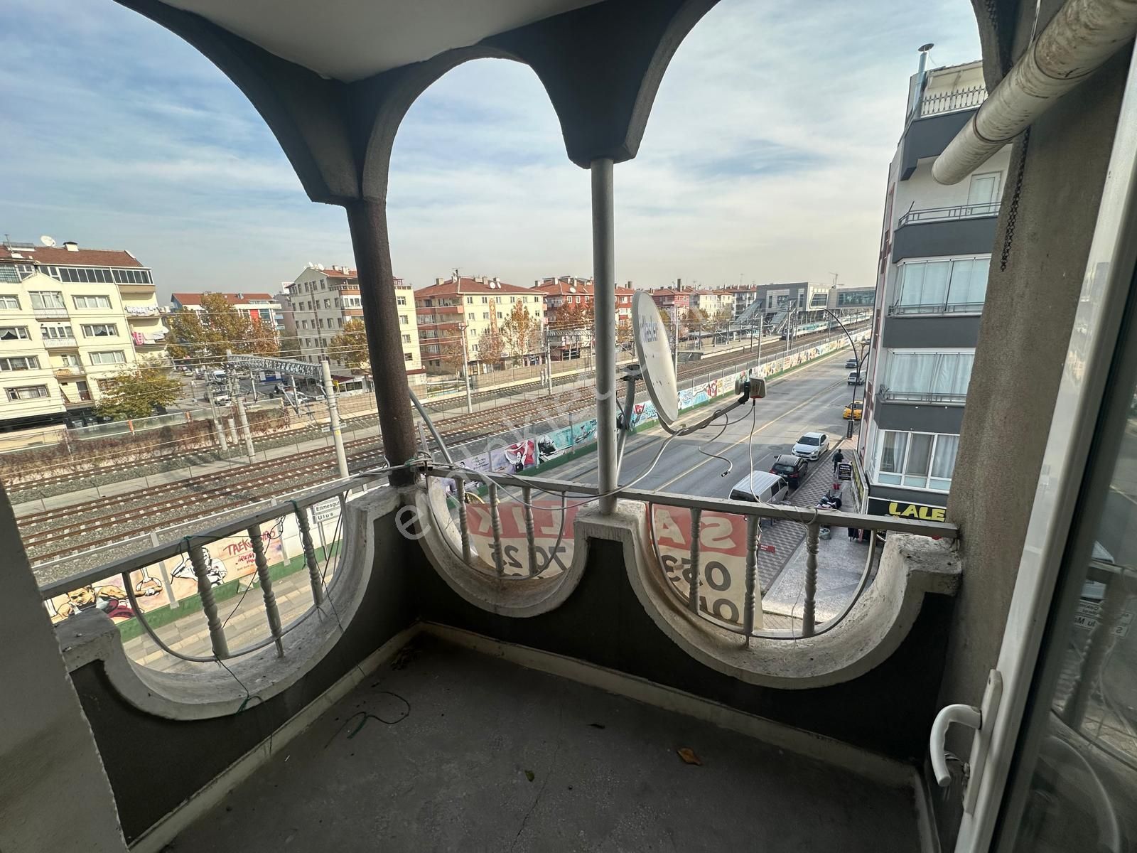 Emlak Danışmanım'dan Atatürk Mh Trene Yakın 3+1 Katta Salon Bağımsız Fırsat Dairesi - Görsel 10