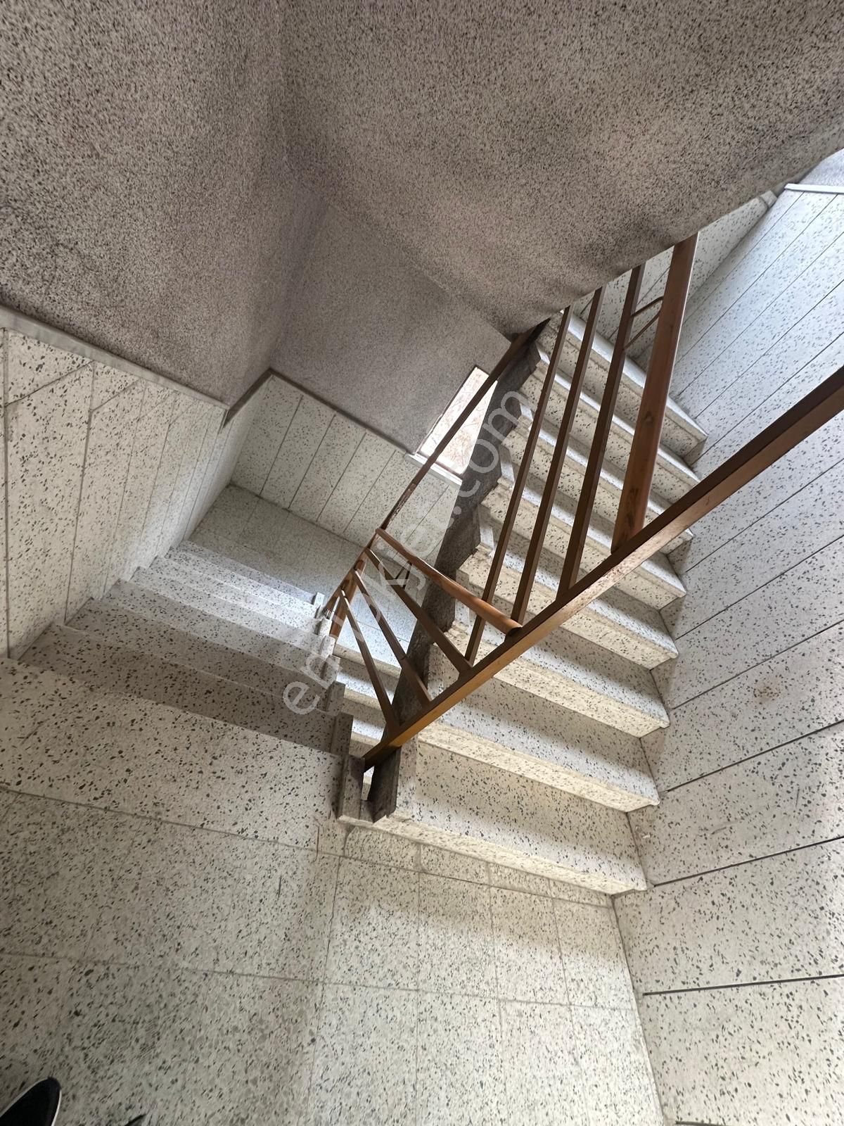 Emlak Danışmanım'dan Atatürk Mh Trene Yakın 3+1 Katta Salon Bağımsız Fırsat Dairesi - Görsel 5