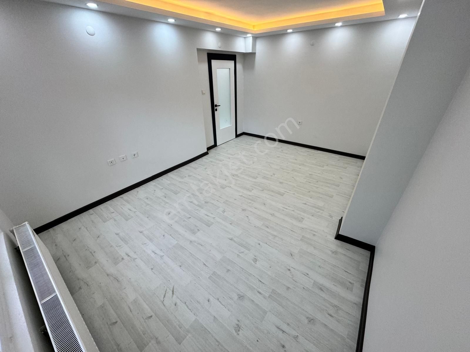 Piyade Mah. Emirler Ana Cadde Yakını Yapılı 3+1 Satılık Daire - Görsel 3