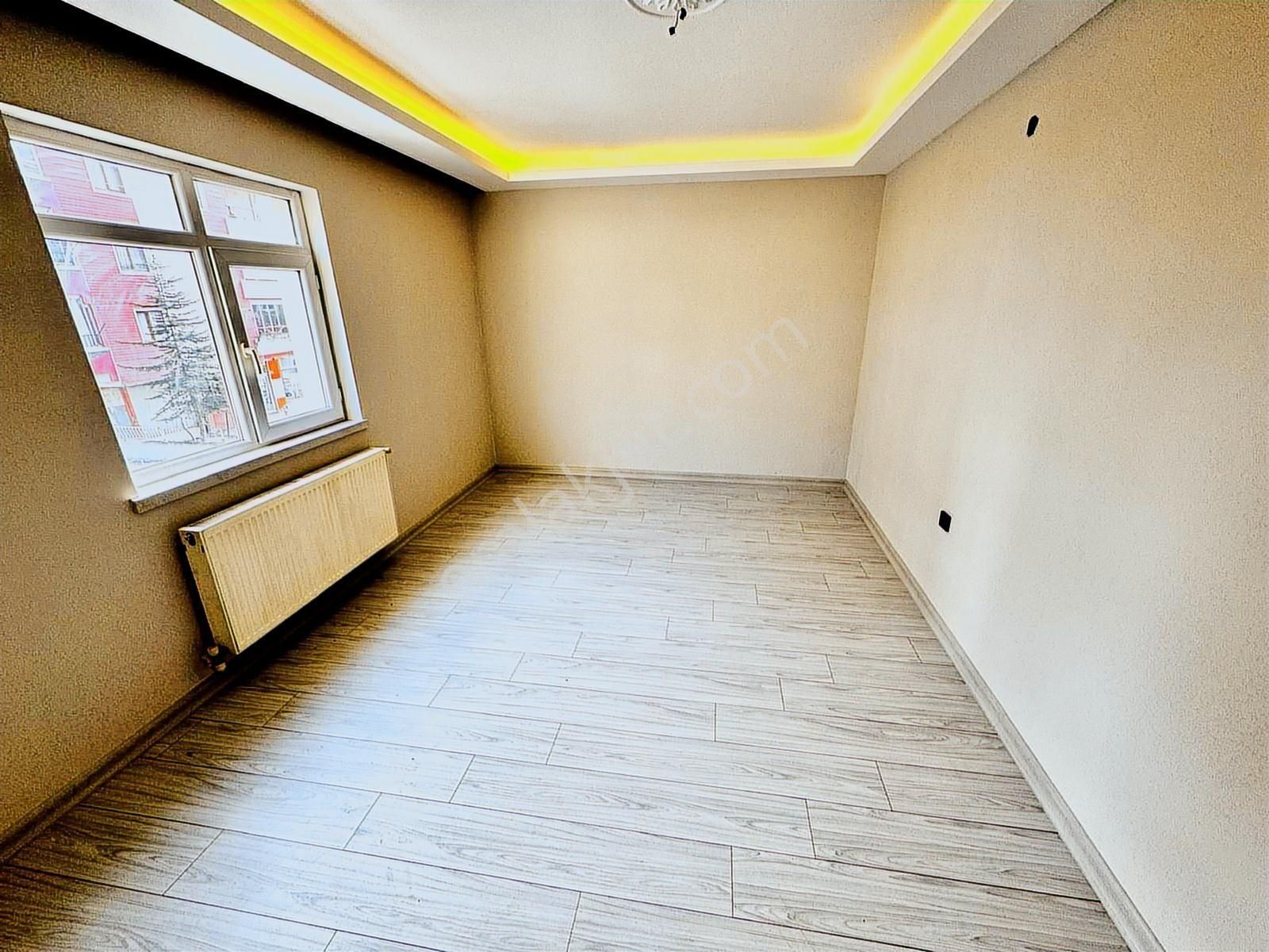 Alsancak Mah. Caddeye Paralel Geniş Lüks 3+1 Satılık Daire - Görsel 26