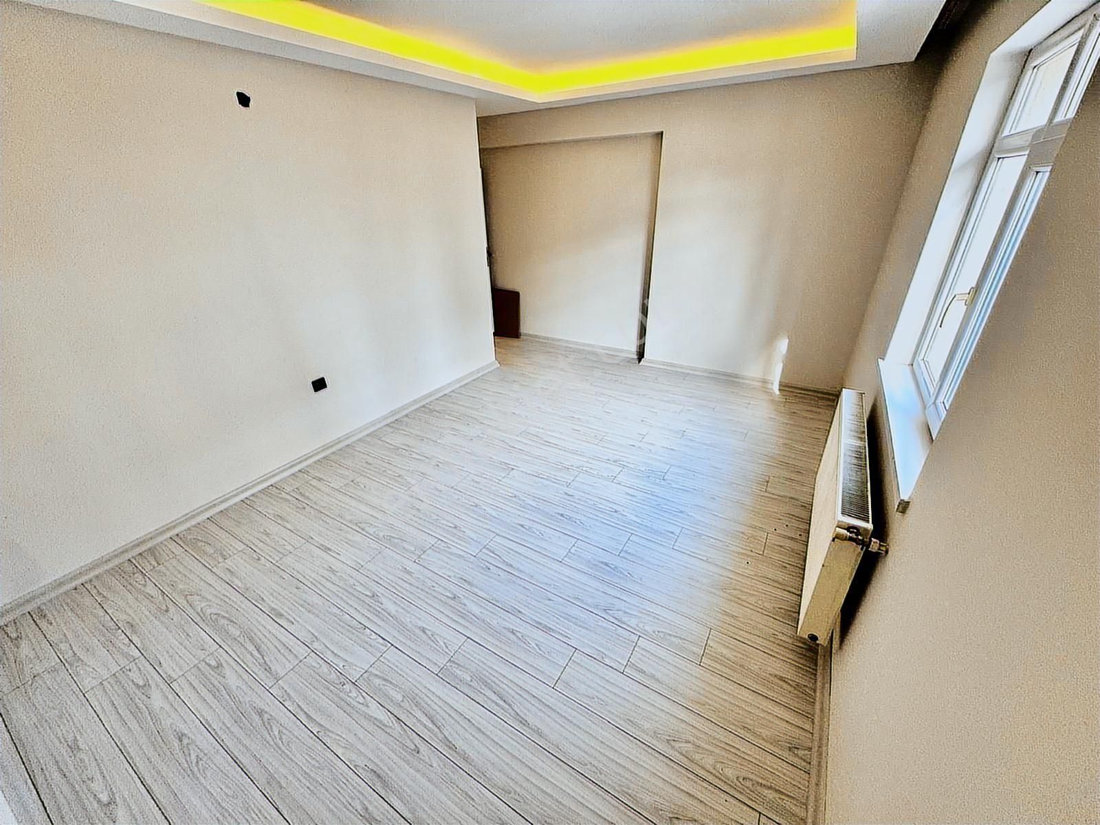 Alsancak Mah. Caddeye Paralel Geniş Lüks 3+1 Satılık Daire - Görsel 4