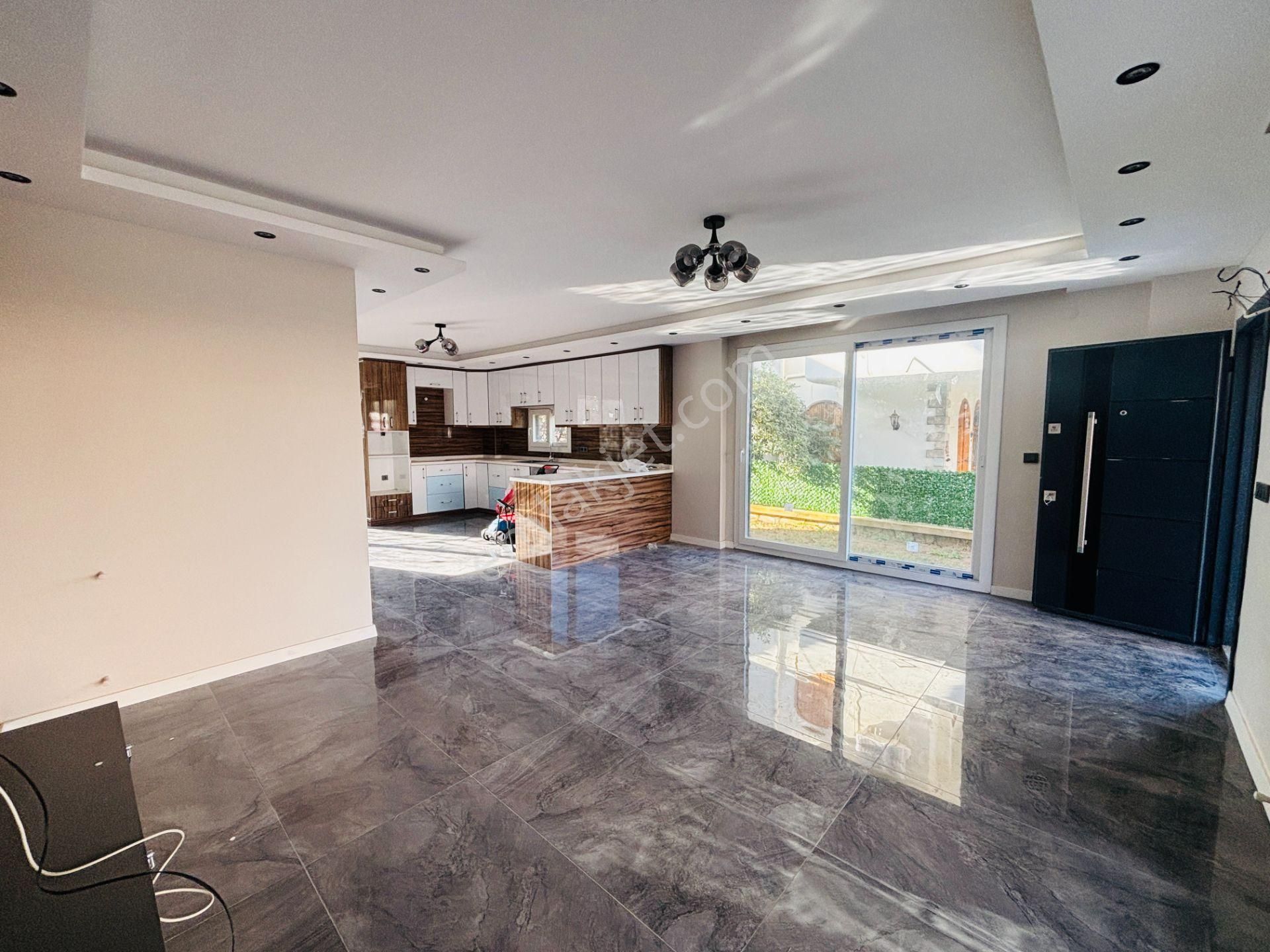 İzmir Seferihisar Payamlı'da Merkezi Konumda Müstakil Ferah Yapılı Satılık 3+1 Villa - Görsel 16