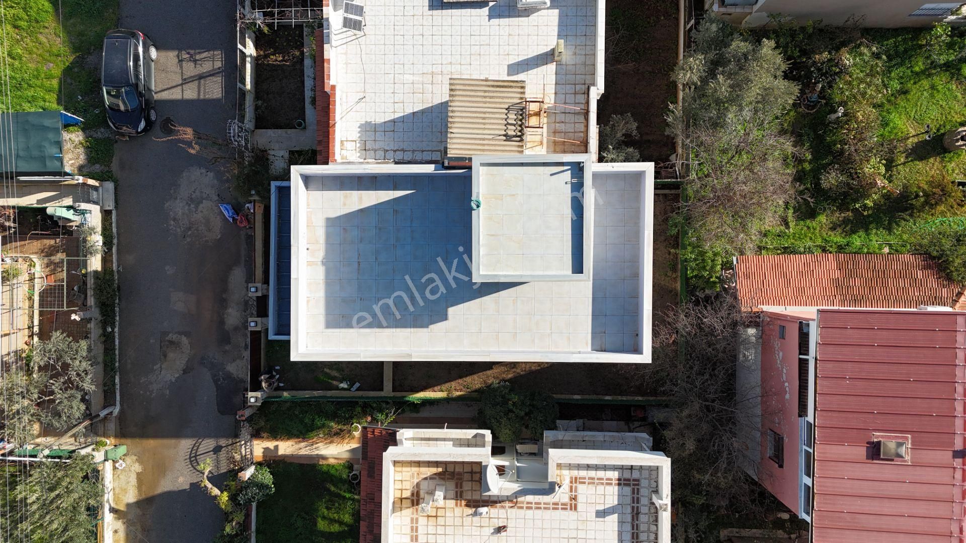 İzmir Seferihisar Payamlı'da Merkezi Konumda Müstakil Ferah Yapılı Satılık 3+1 Villa - Görsel 4