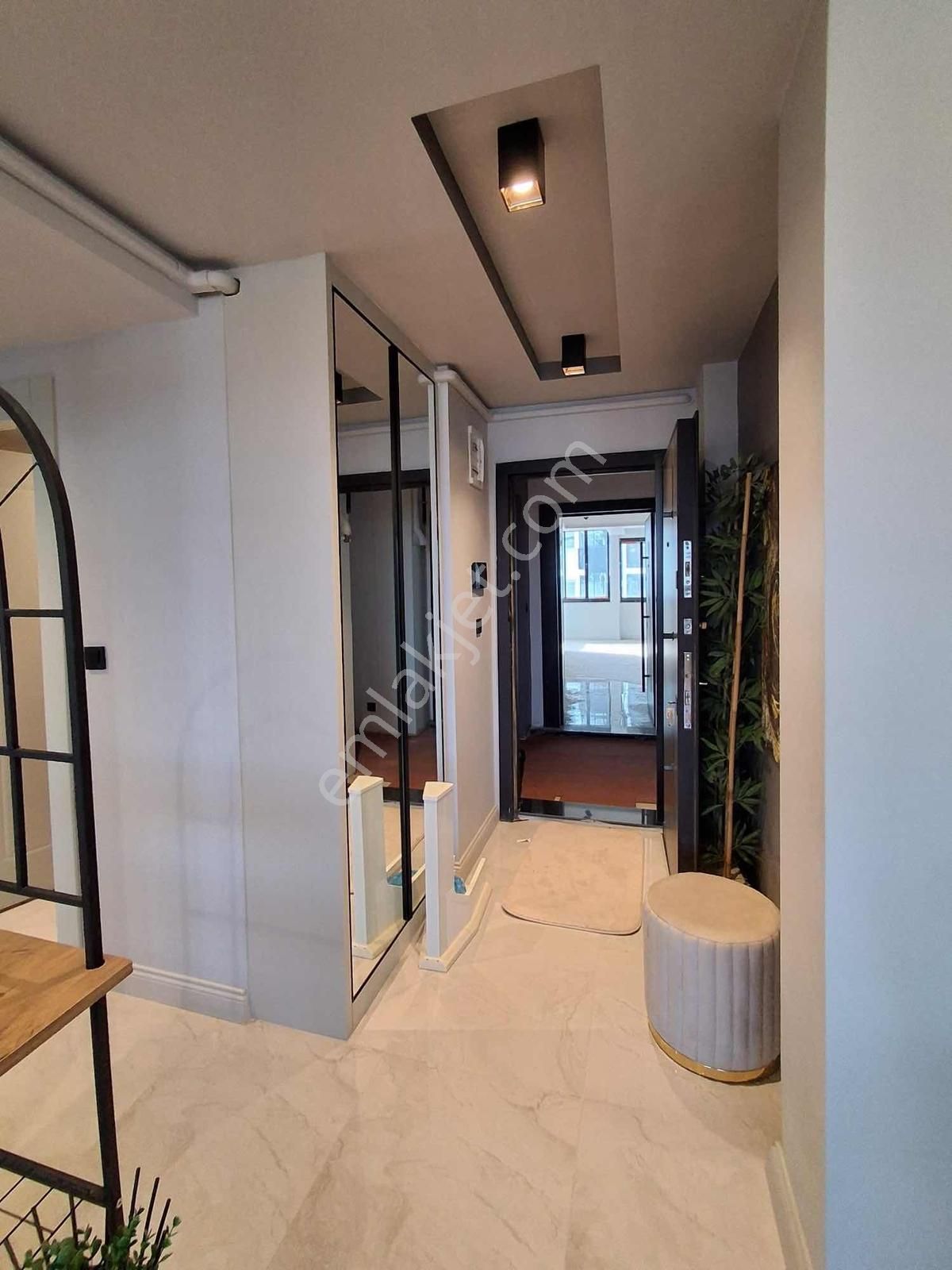 Bu Fırsatı Kaçırmayın Güvenlikli Havuzlu Site İçi Lüx Daire - Görsel 17