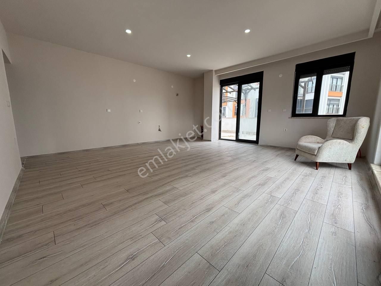 Yeni Şehir Hastane Yakınında Yüzme Havuzlu Şehir Manzarasına Hakim 6+1 Dubleks Daire - Görsel 5