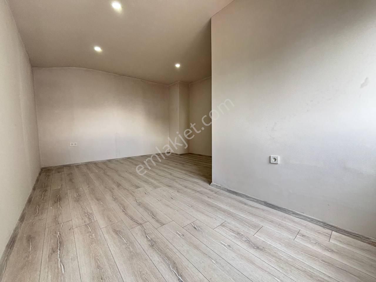 Yeni Şehir Hastane Yakınında Yüzme Havuzlu Şehir Manzarasına Hakim 6+1 Dubleks Daire - Görsel 13