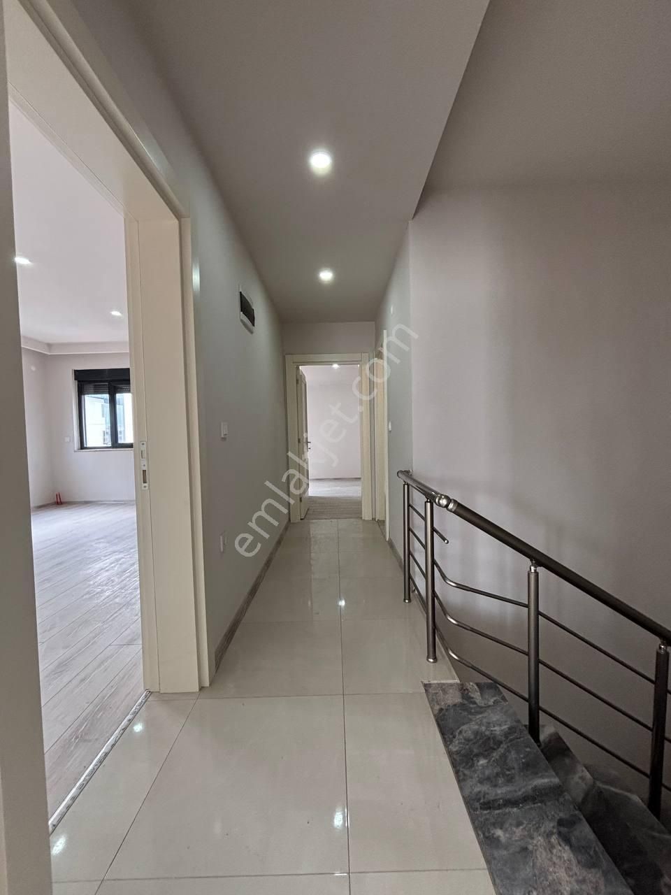 Yeni Şehir Hastane Yakınında Yüzme Havuzlu Şehir Manzarasına Hakim 6+1 Dubleks Daire - Görsel 16