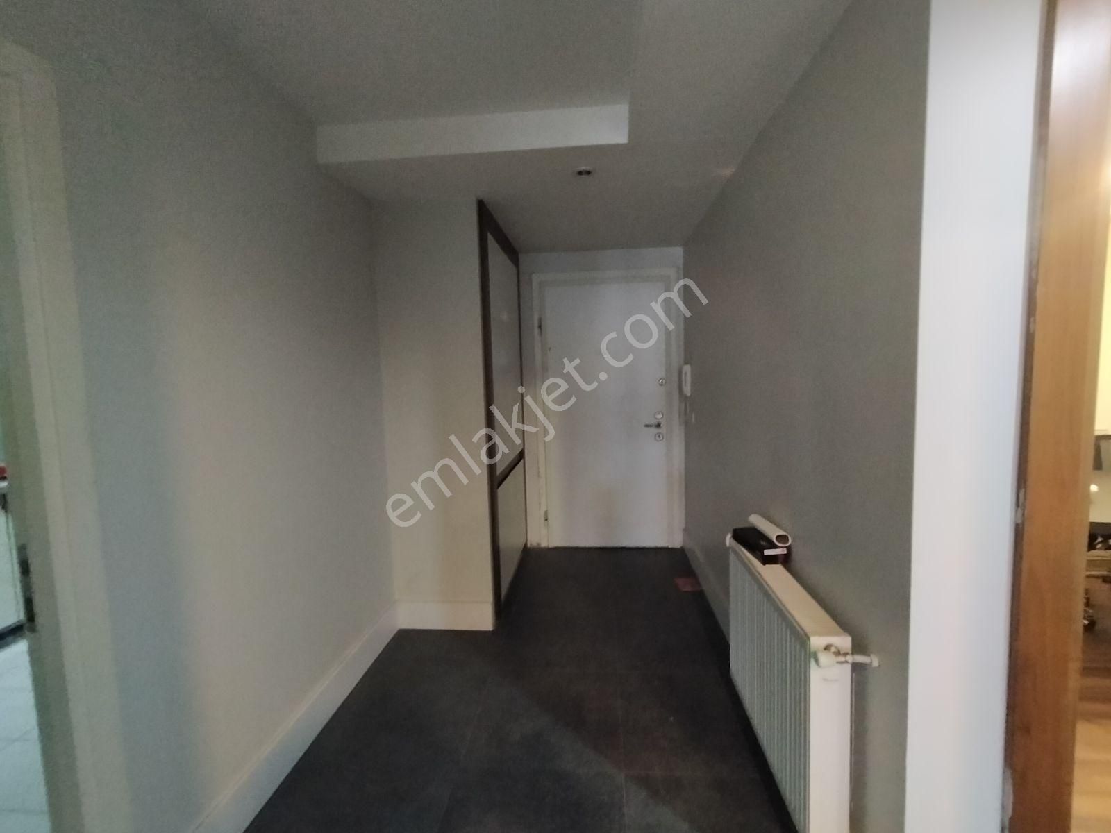 Beylikdüzü Kubis Park Teraslı 2+1 Eşyalı Kiralık Ofis - Görsel 9