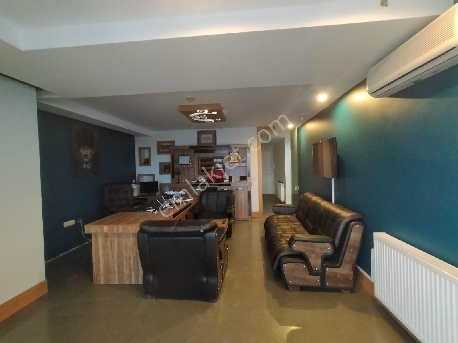 Beylikdüzü Kubis Park Teraslı 2+1 Eşyalı Kiralık Ofis - Görsel 16