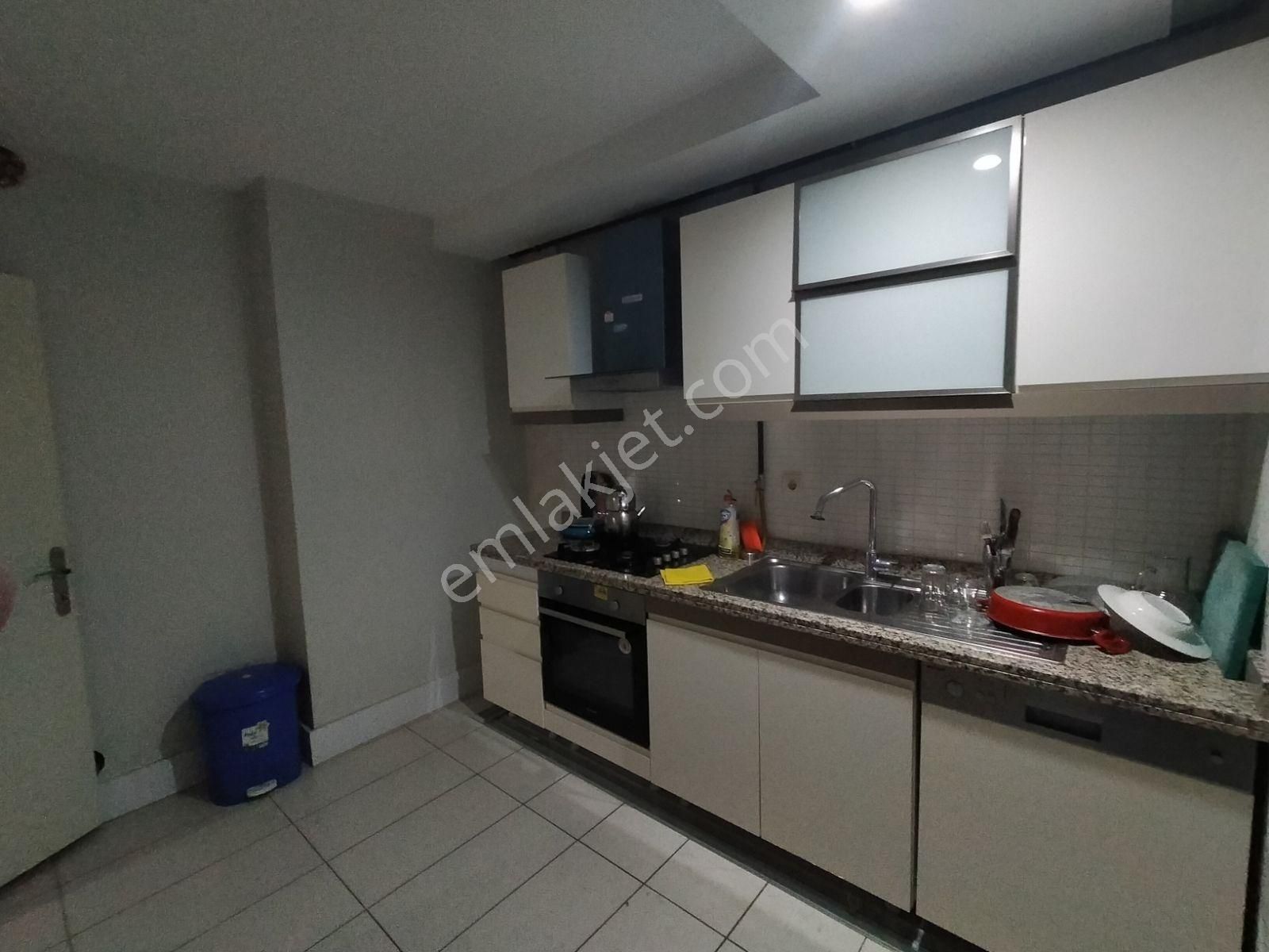 Beylikdüzü Kubis Park Teraslı 2+1 Eşyalı Kiralık Ofis - Görsel 2