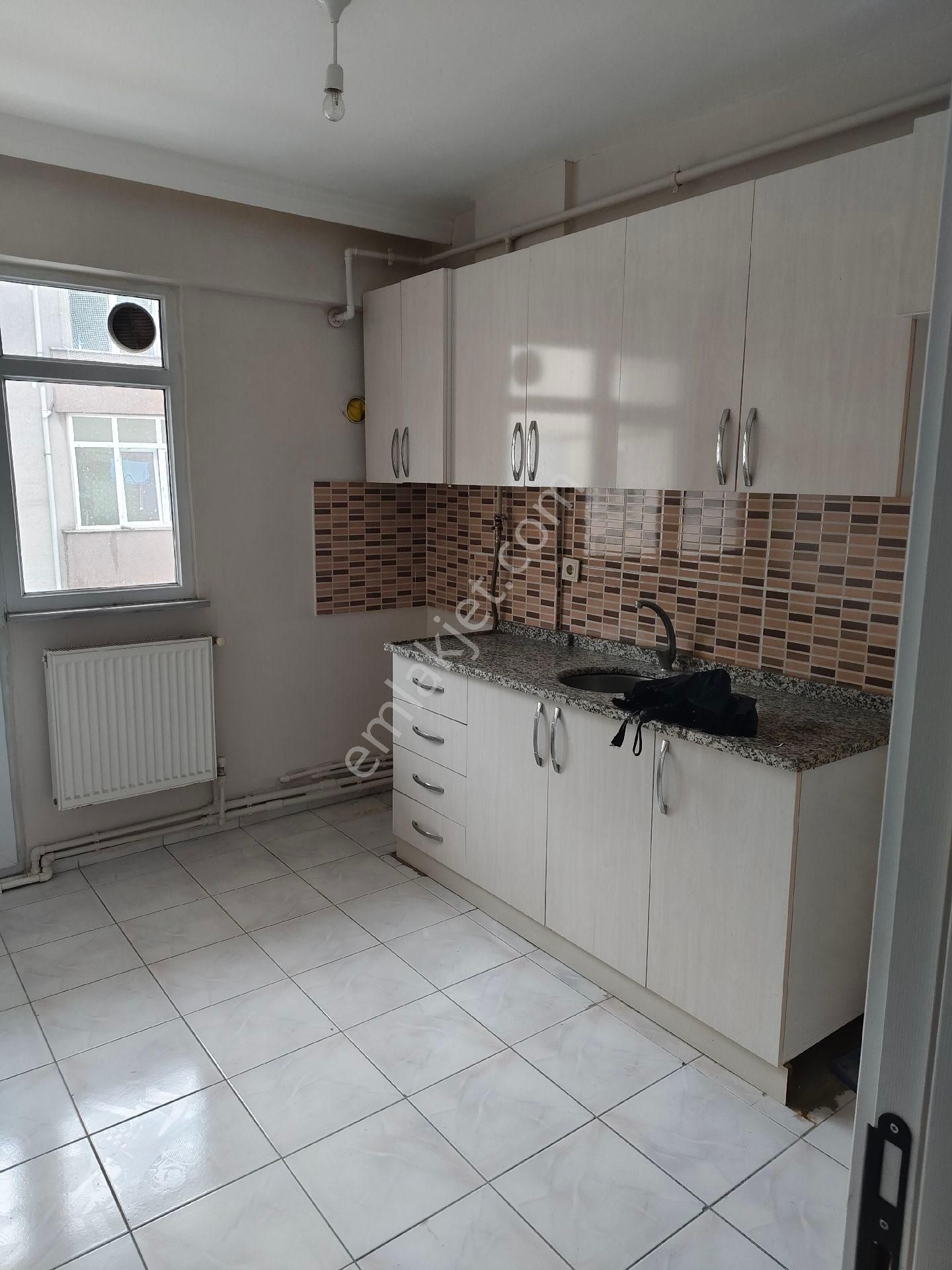 Çorlu Reşadiye Mahellesinde Satilik 2t1 Daire Arakat - Görsel 3