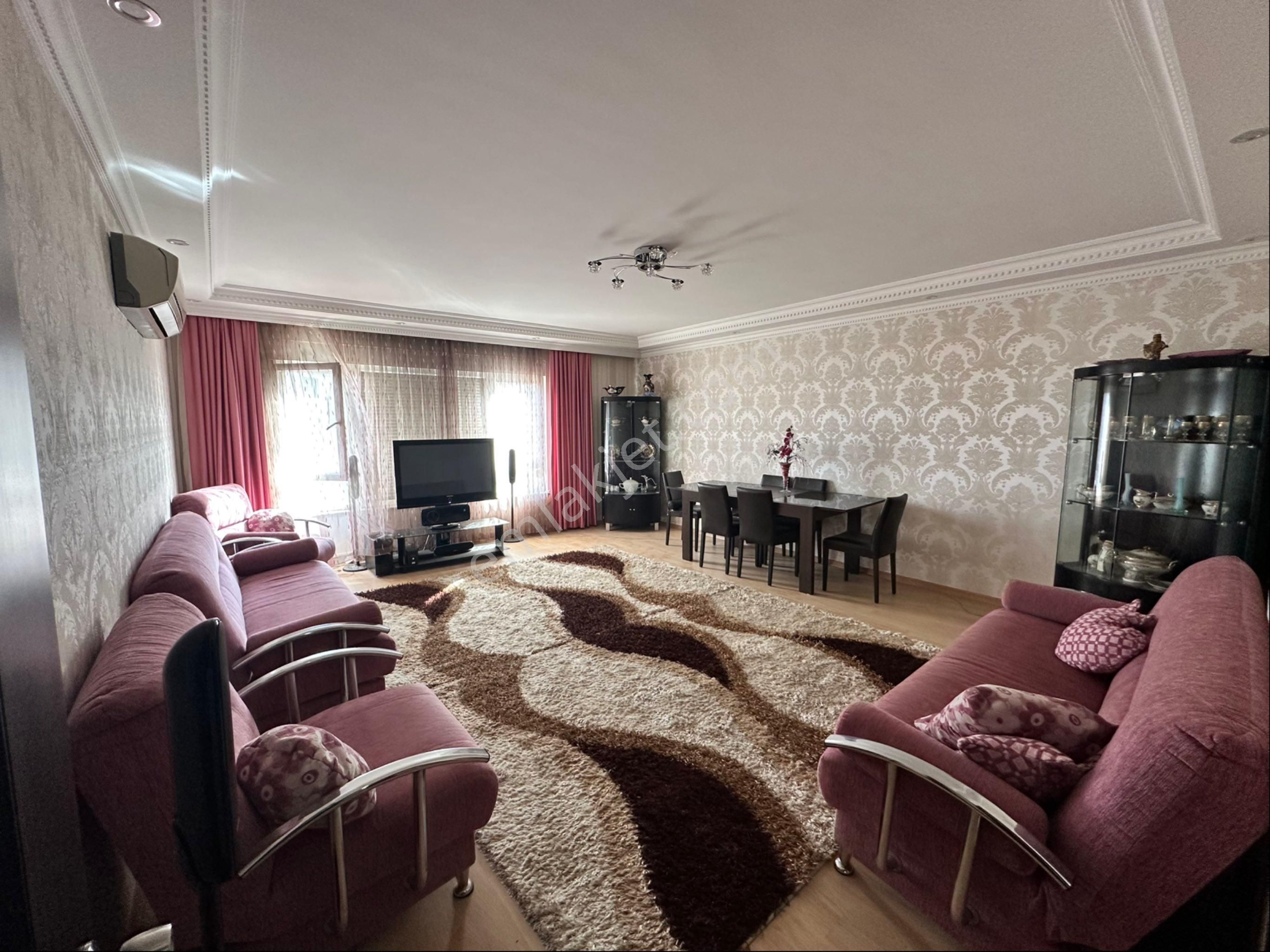 Meydankavağı Harika Konum Ultra Geniş 3+1 Ebeveyn Banyolu Fırsat Daire - Görsel 11