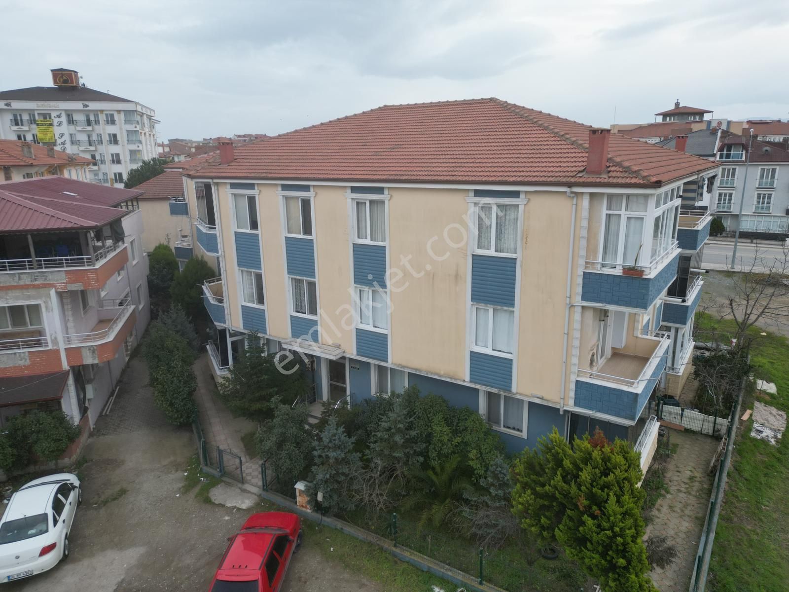 Yalı Mah. Sağlık Ocağı Mevkii 2+1 Üçüncü Kat, Kombi Petekli Satılık Daire - Görsel 2