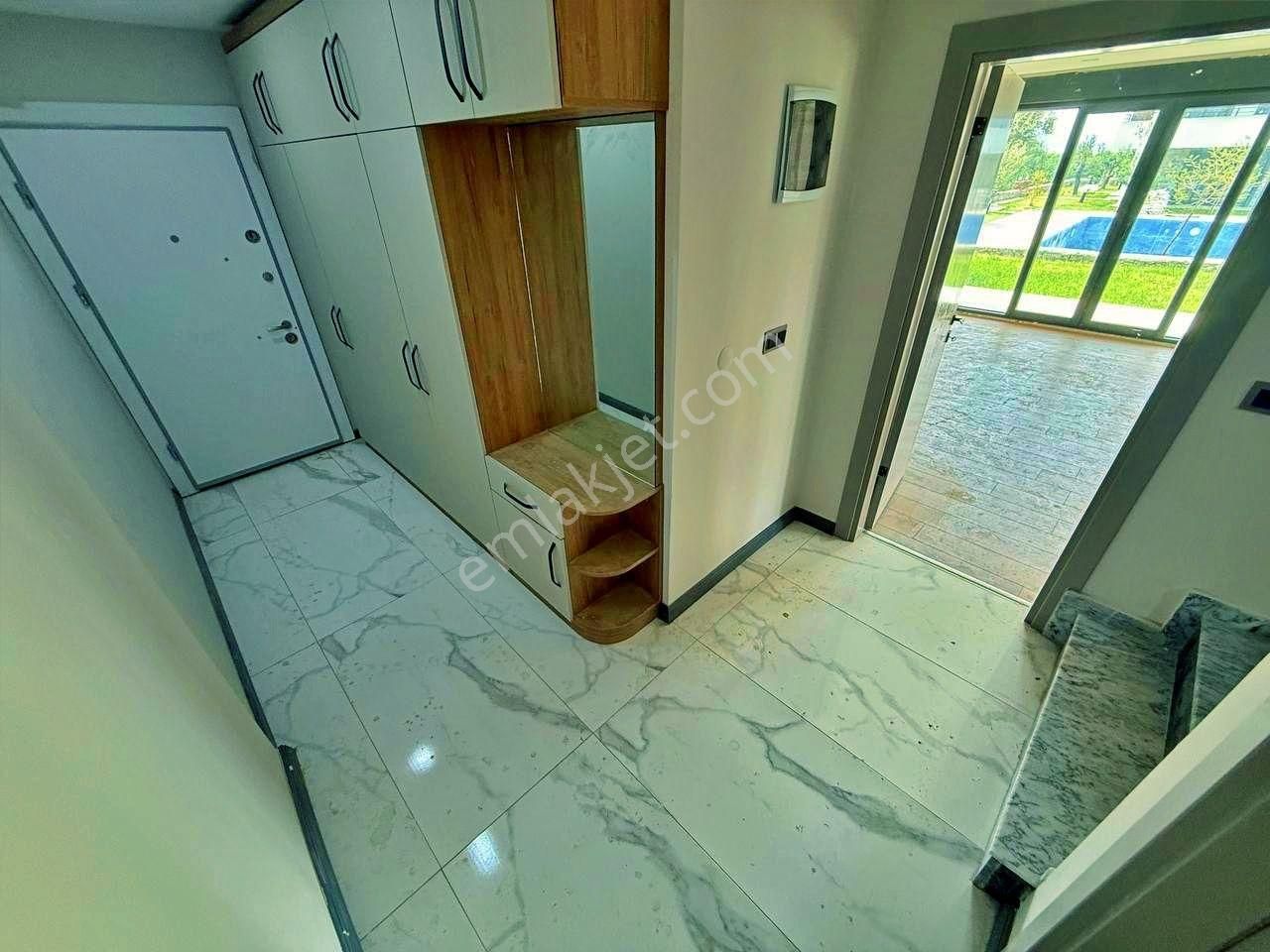 Uytundan Güre Oteller Bölgesinde Havuzlu Manzaralı Lüx 3+1 Villa - Görsel 4