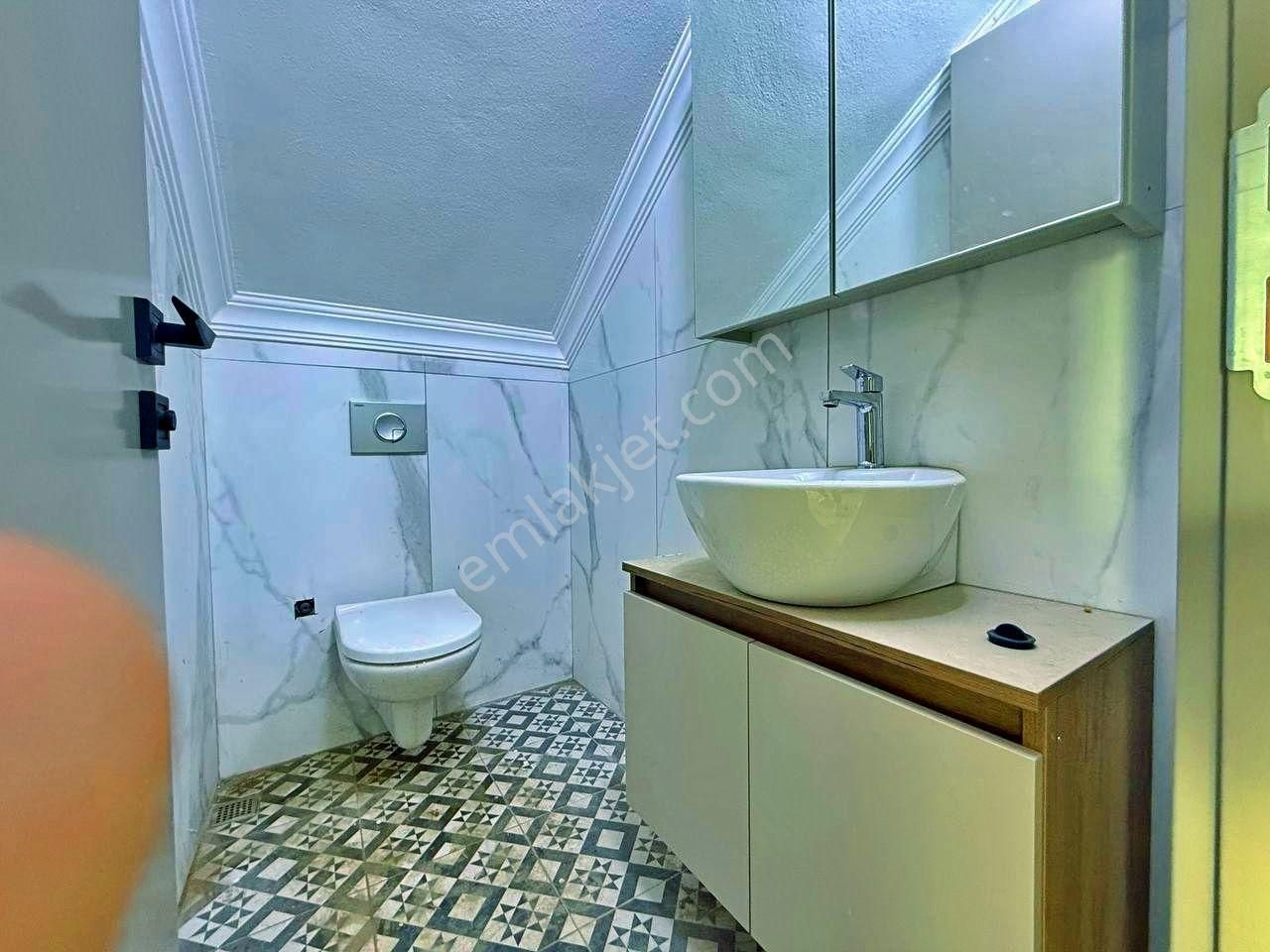 Uytundan Güre Oteller Bölgesinde Havuzlu Manzaralı Lüx 3+1 Villa - Görsel 12