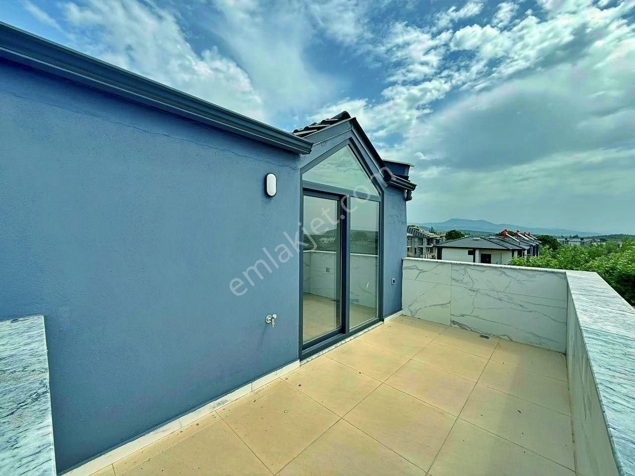 Uytundan Güre Oteller Bölgesinde Havuzlu Manzaralı Lüx 3+1 Villa - Görsel 20