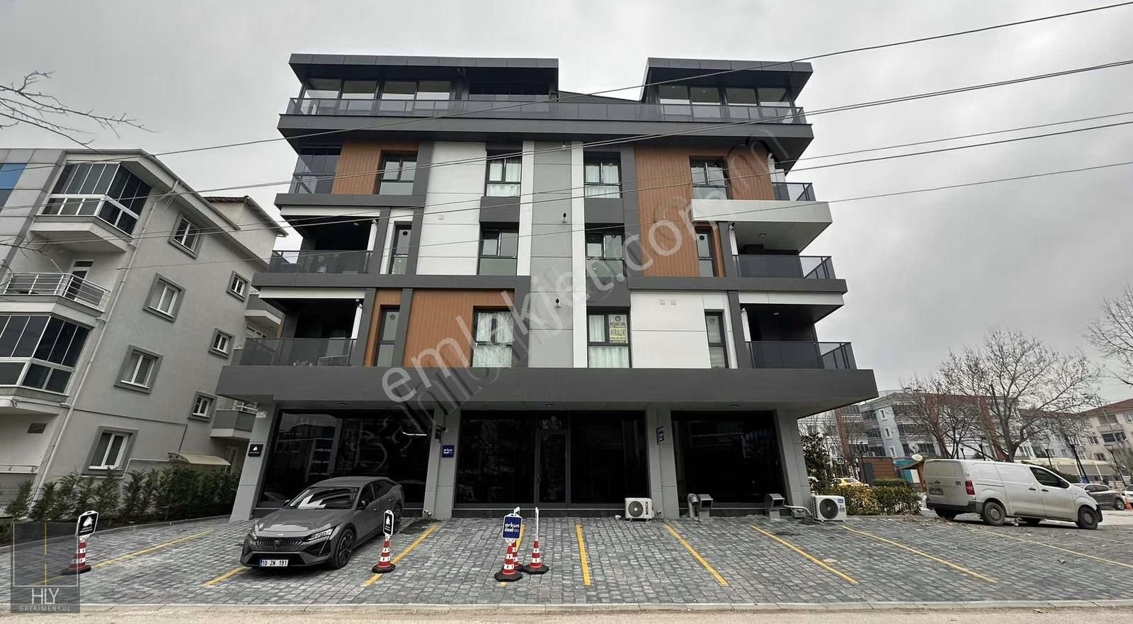 Hly Gayrimenkulden Bahçelievler Mah'de 1+1 Eşyalı Kiralık Daire