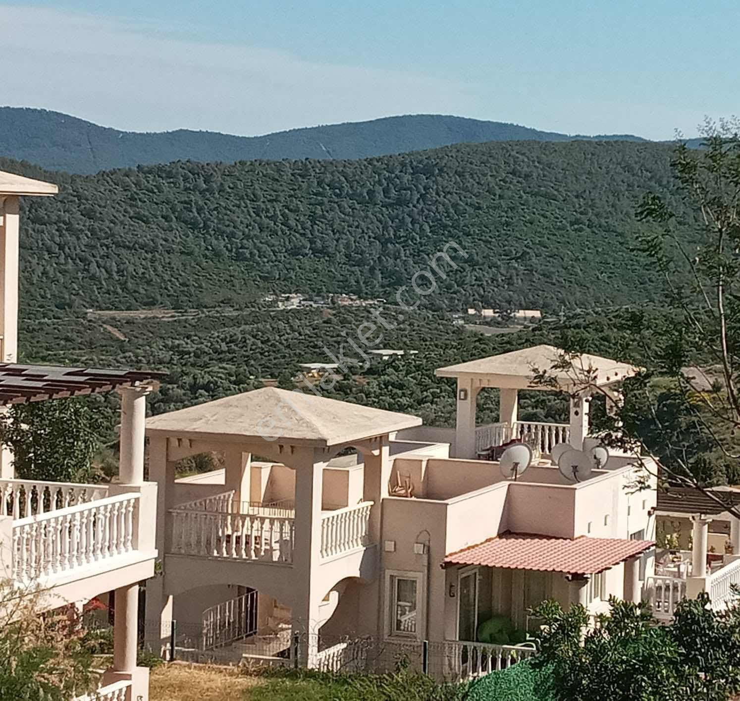 Adabükü 2+1 Eşyalı Bahçe Katı Havuzlu Siteiçi Kiralık Daire - Görsel 7
