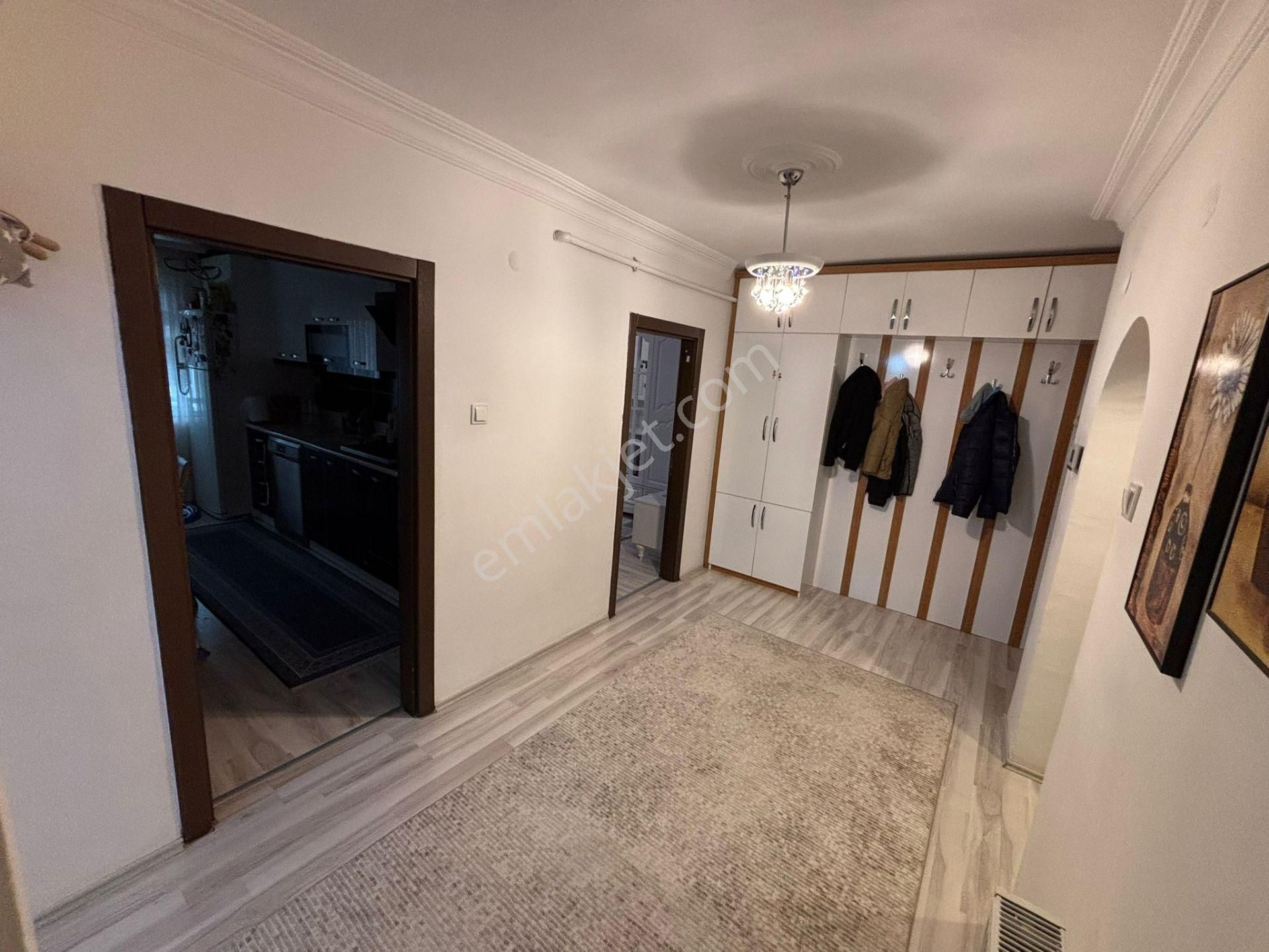 19 Mayıs Caddesi Üzeri Orta Kat 3+1 Ön Cephe Lüks Bağımsız Geniş - Görsel 6