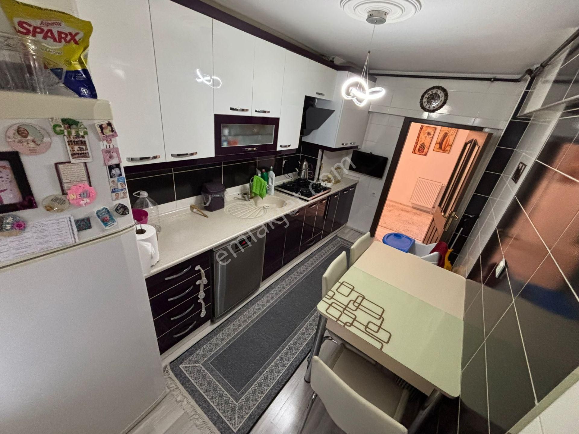 19 Mayıs Caddesi Üzeri Orta Kat 3+1 Ön Cephe Lüks Bağımsız Geniş - Görsel 24