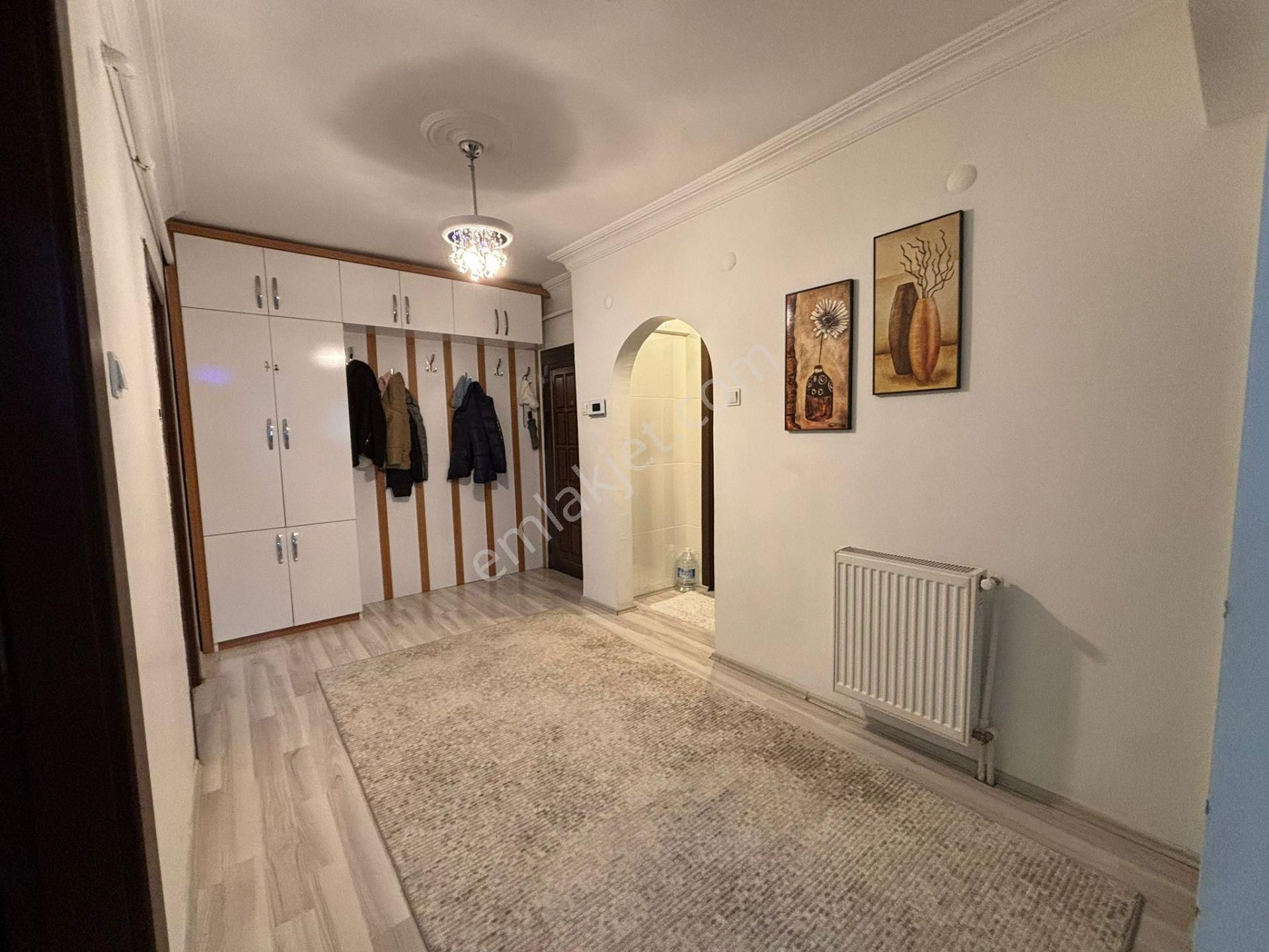 19 Mayıs Caddesi Üzeri Orta Kat 3+1 Ön Cephe Lüks Bağımsız Geniş - Görsel 13