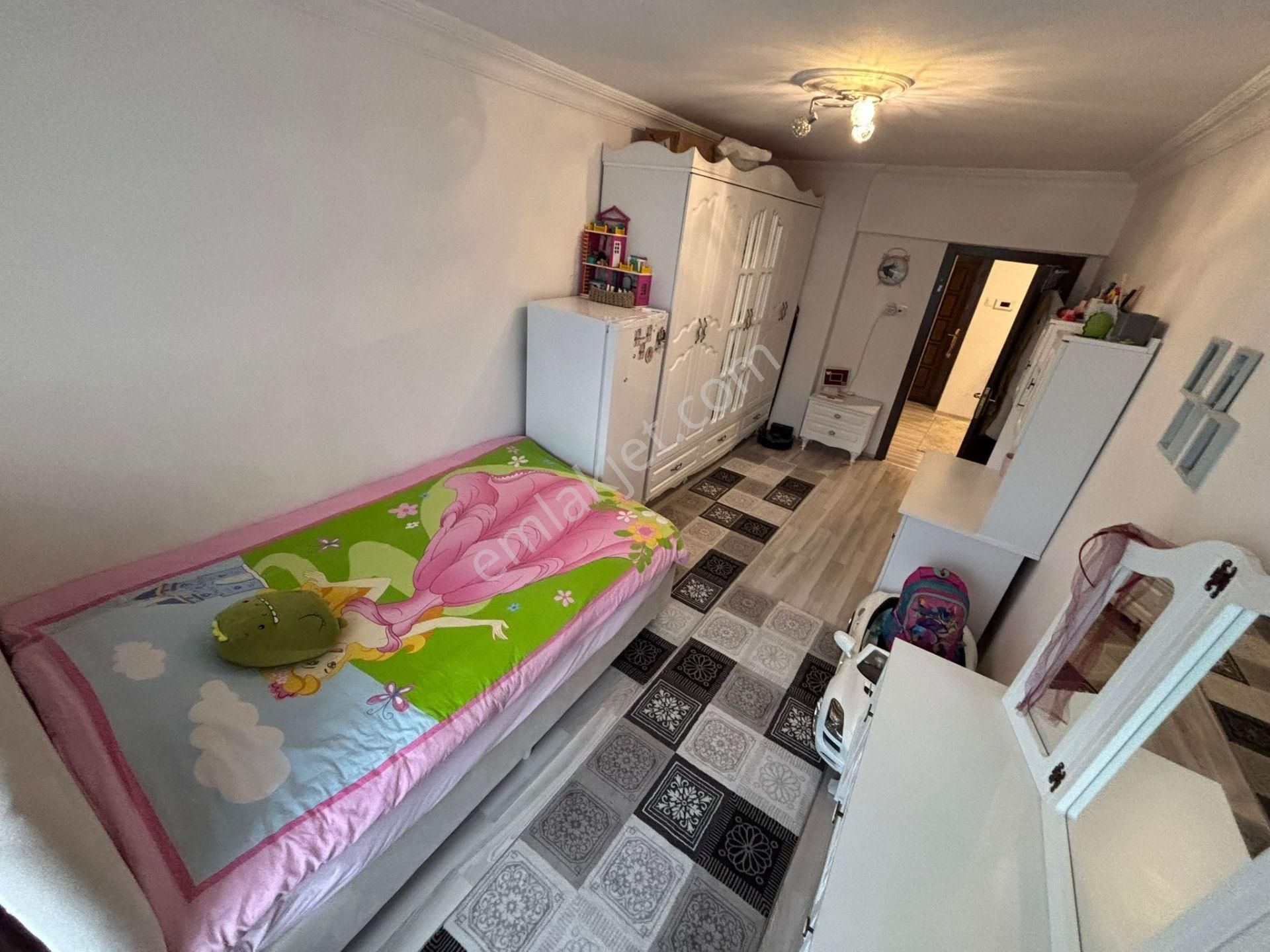 19 Mayıs Caddesi Üzeri Orta Kat 3+1 Ön Cephe Lüks Bağımsız Geniş - Görsel 27