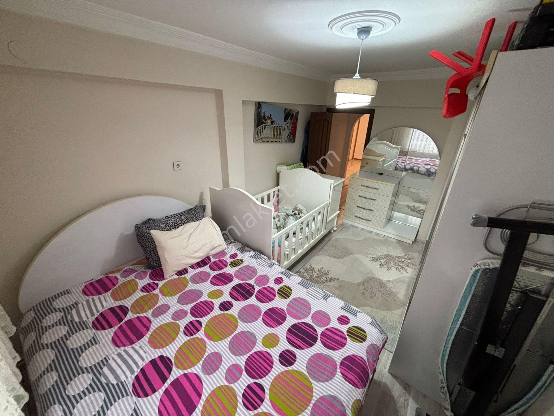 19 Mayıs Caddesi Üzeri Orta Kat 3+1 Ön Cephe Lüks Bağımsız Geniş - Görsel 12