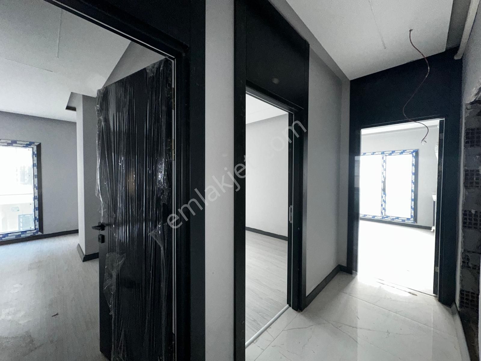 Kuşadası Merkezde Sıfır 2+1 Havuzlu Kapalı Otopark - Görsel 2