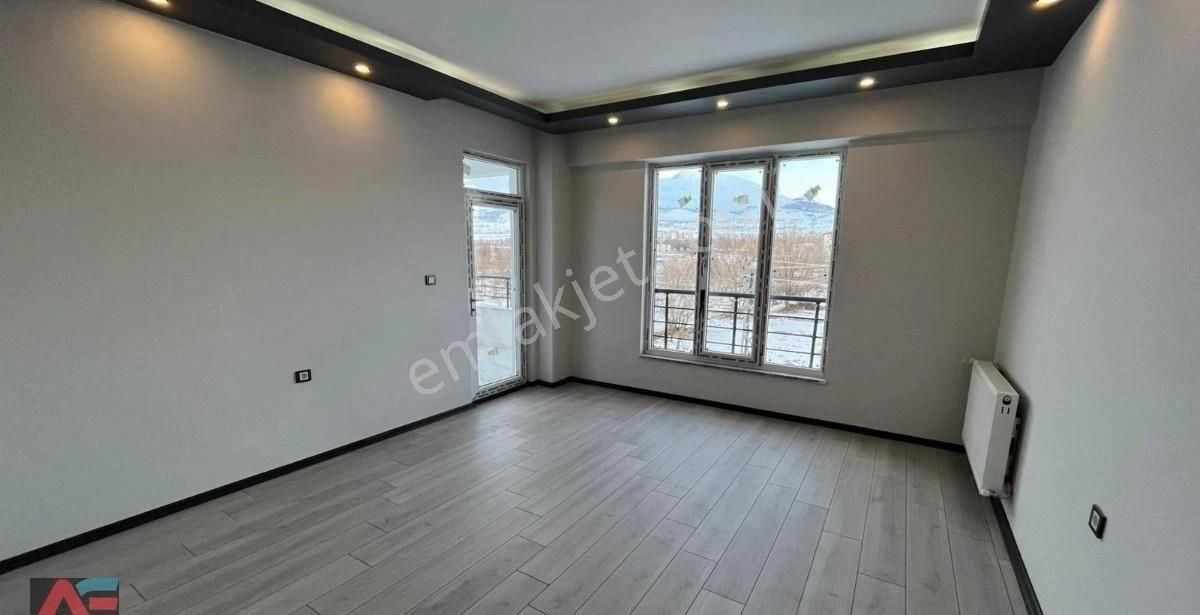 Reşadiyede Süper Lüks, Vestiyerli 3+1 Satılık Sıfır Daire - Görsel 8