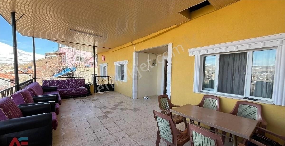 Erciyes Manzaralı | 3+1 Satılık Müstakil Ev | Şömineli!! - Görsel 18