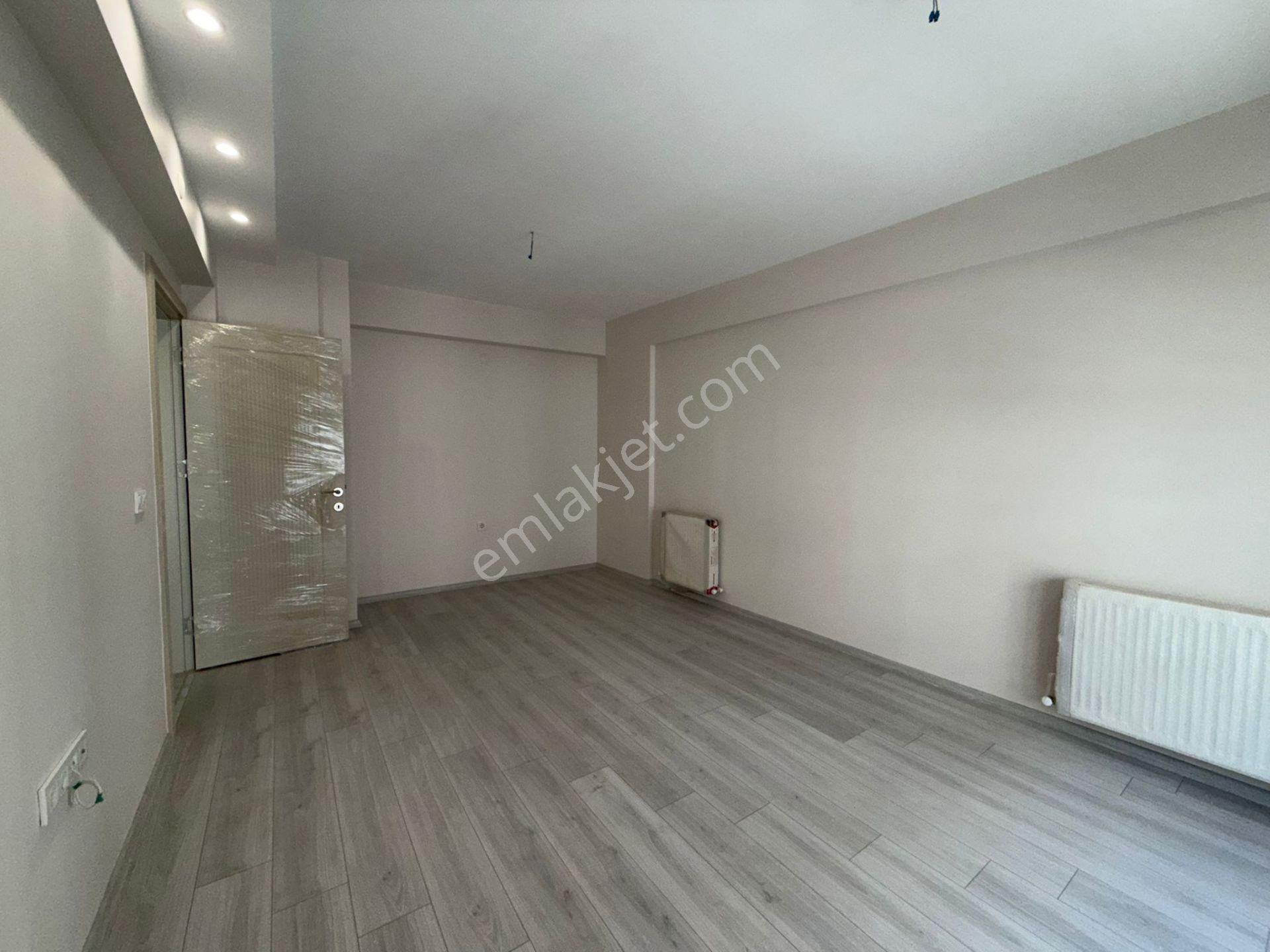 Anadolu Caddesi Yakını Geniş 2+1 Lüks Sıfır Satılık Daire - Görsel 23