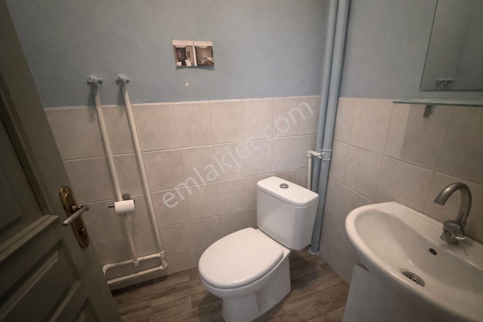 Göztepe Çiftehavuzlarda İşlek Caddede Otoparklı 40 M² Dükkan - Görsel 10