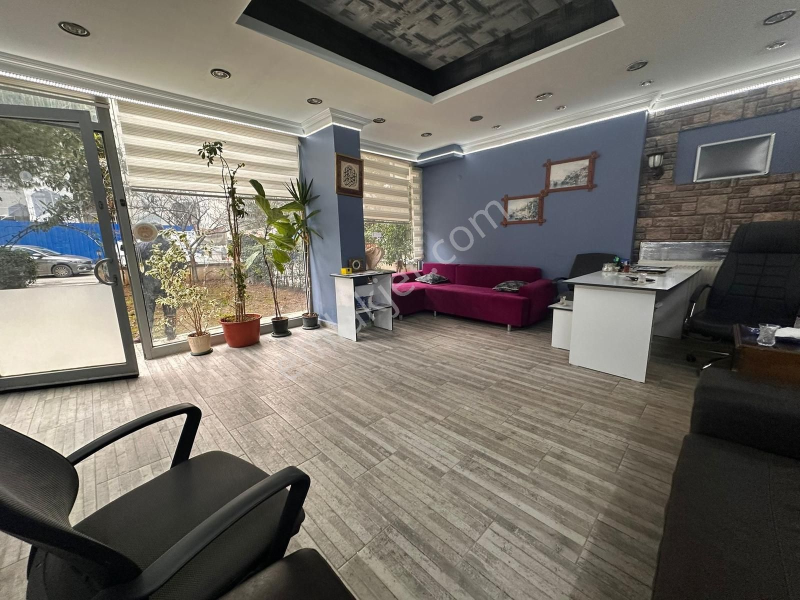 Göztepe Çiftehavuzlarda İşlek Caddede Otoparklı 40 M² Dükkan - Görsel 3