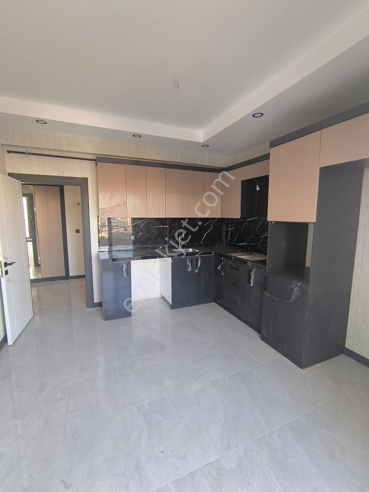 Ali Şeker'den Atakum Gökdelenler Bölgesinde Satılık Lüks 3+1 - Görsel 19