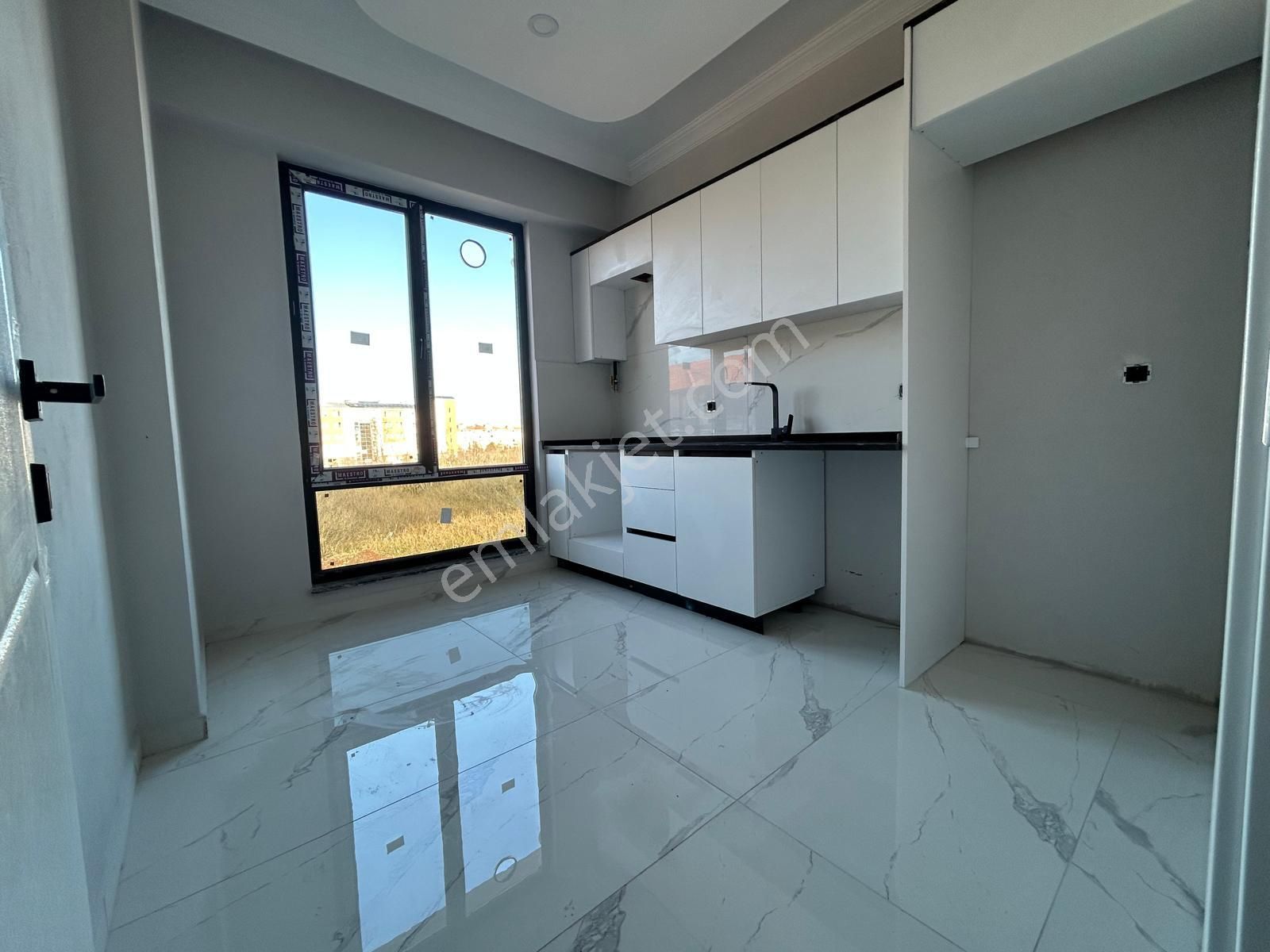 Karasuda Havuzlu Butik Sitede 2+1, Ayrı Mutfak, Yerden Isıtmalı - Görsel 8