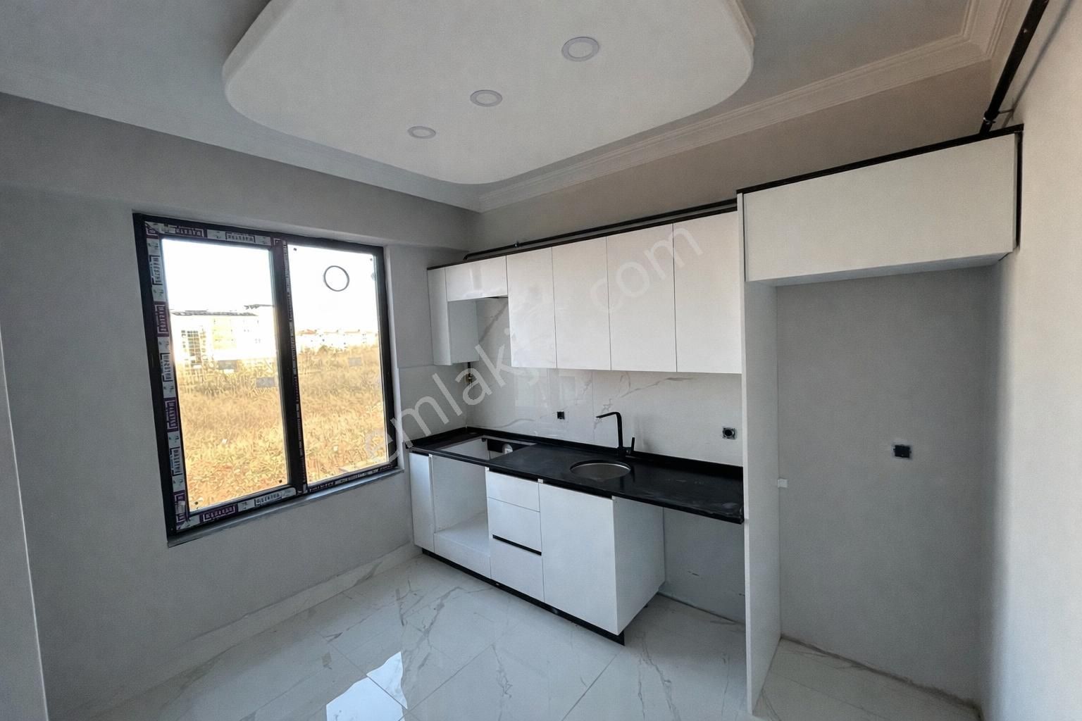 Karasuda Havuzlu Butik Sitede 2+1, Ayrı Mutfak, Yerden Isıtmalı - Görsel 7