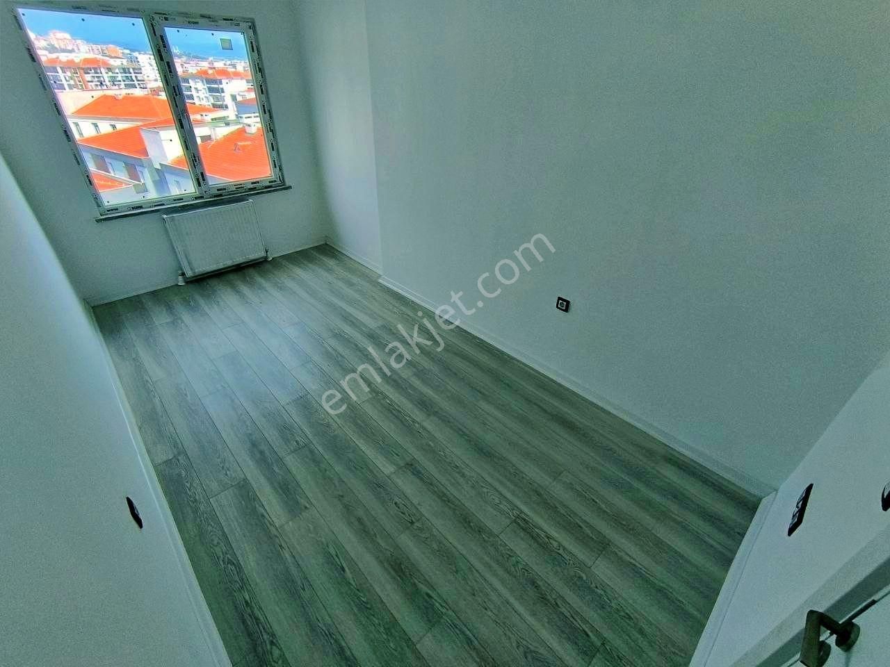 Uytundan Kadıköyde Havuzlu Full Donatılı 2+1 Lüx Rezidans - Görsel 30