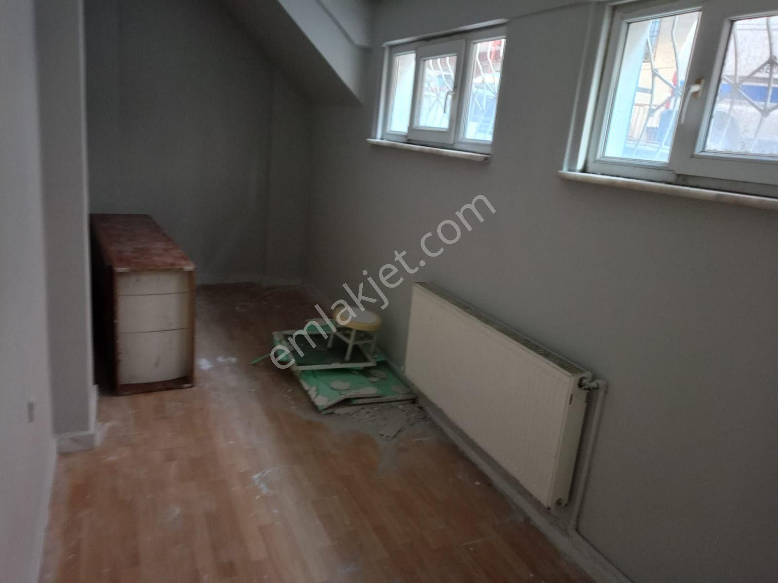 Umut Gayrimenkul ' Den 100 M2 Yenilenmiş Satılık Bahce Kat Daire - Görsel 6