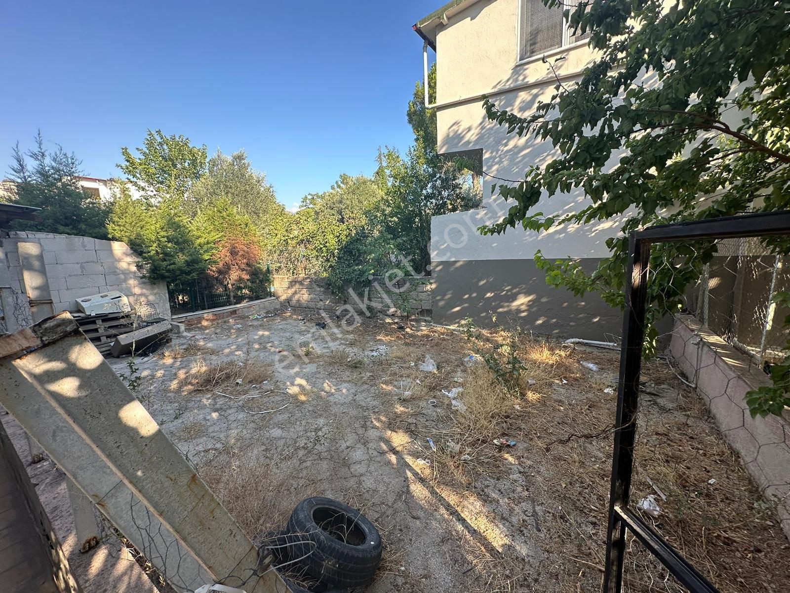 Denizli Asmalıevlerde 20 Apartlık Komple Satılık Bina - Görsel 13