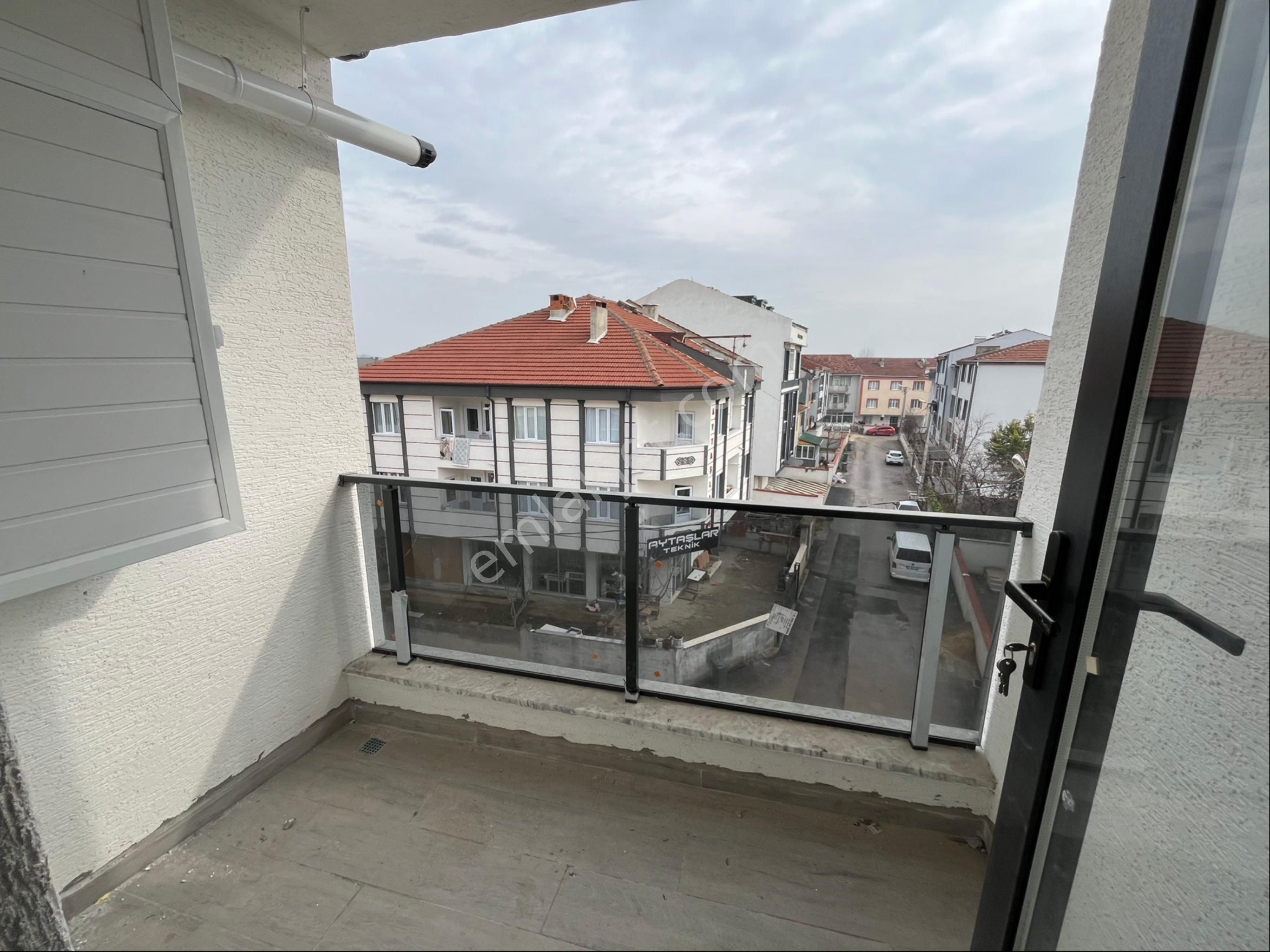 Roma’ Dan Kozluca’ Da Kiralık Daire - Görsel 13