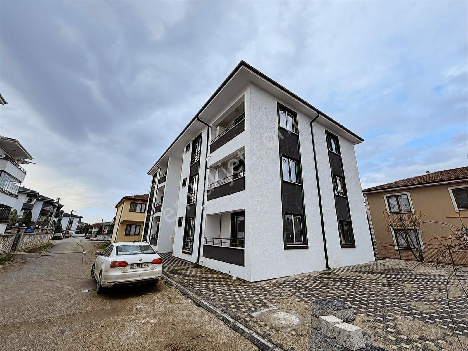 Trendarsa'dan Akyazı'da Fırsat 1+1