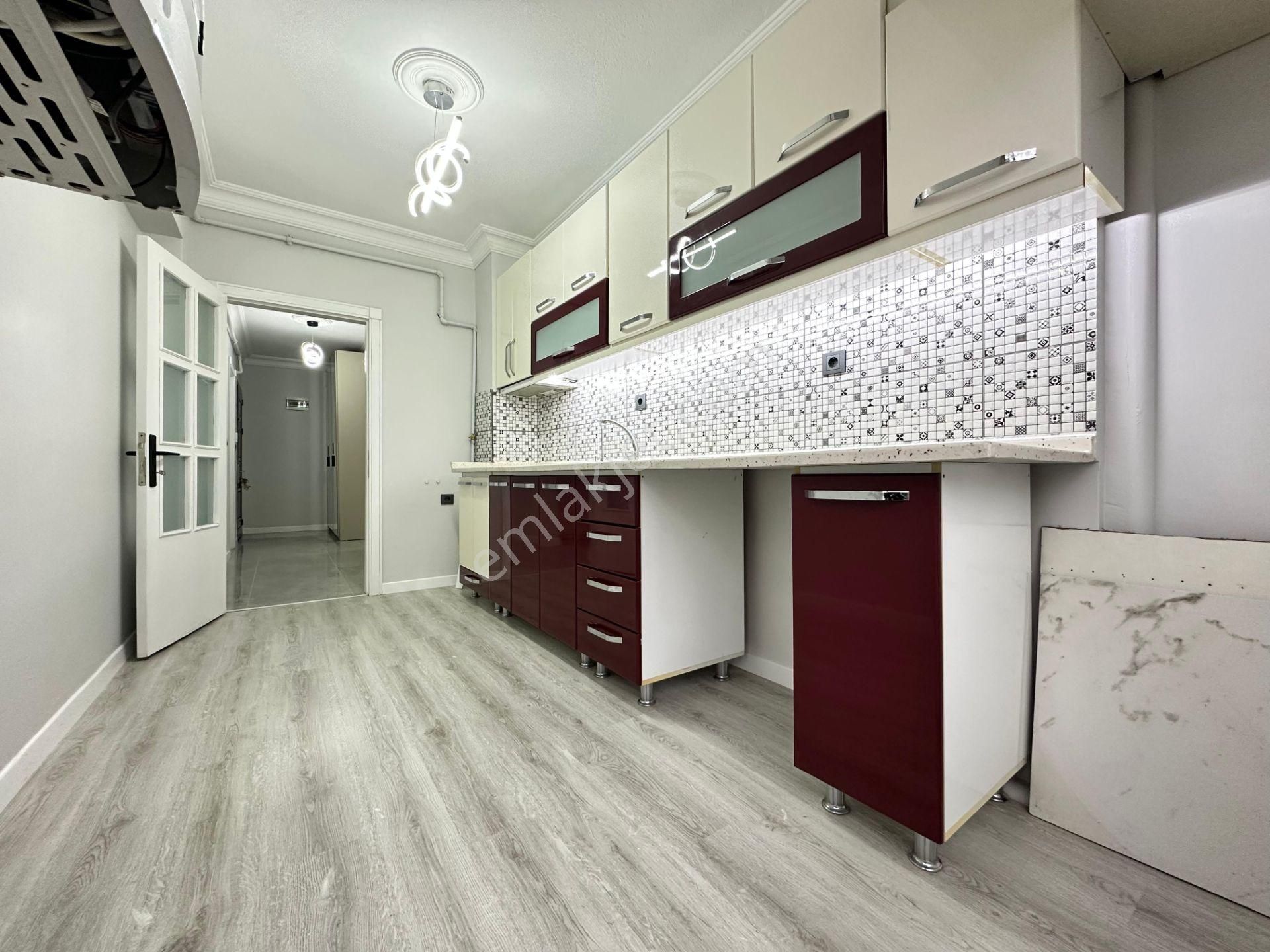 Pursaklar Mehmet Zengin Emlak'tan Merkez Mah. 1.kat 3+1 Ful Yapılı Daire - Görsel 8