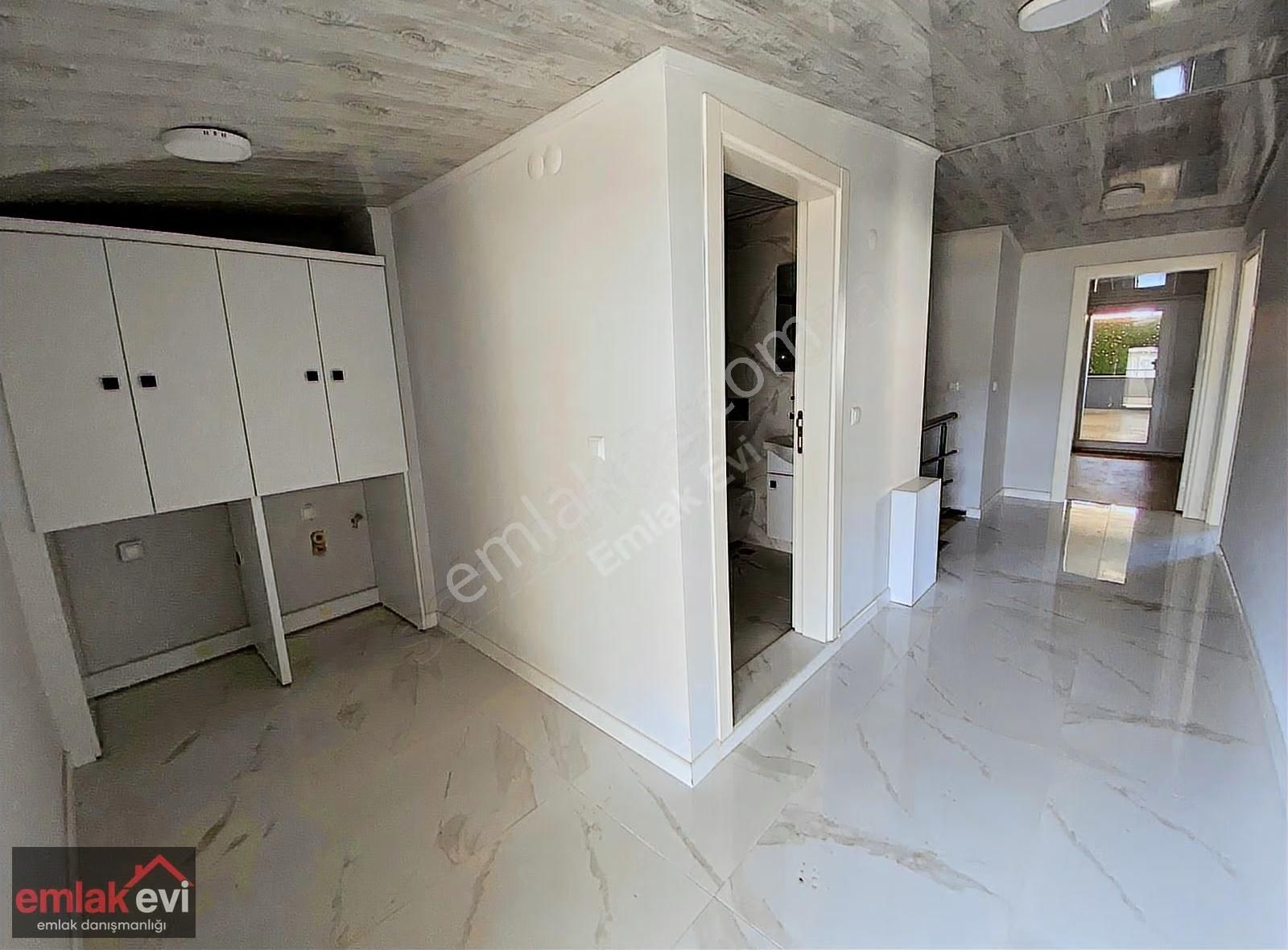 Emlak Evinden Fatih Mahallesinde Çift Teraslı 5+1 Dublex Daire - Görsel 33