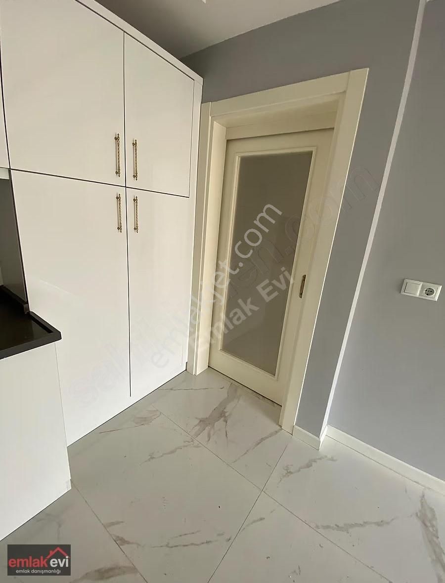 Emlak Evinden Fatih Mahallesinde Çift Teraslı 5+1 Dublex Daire - Görsel 4